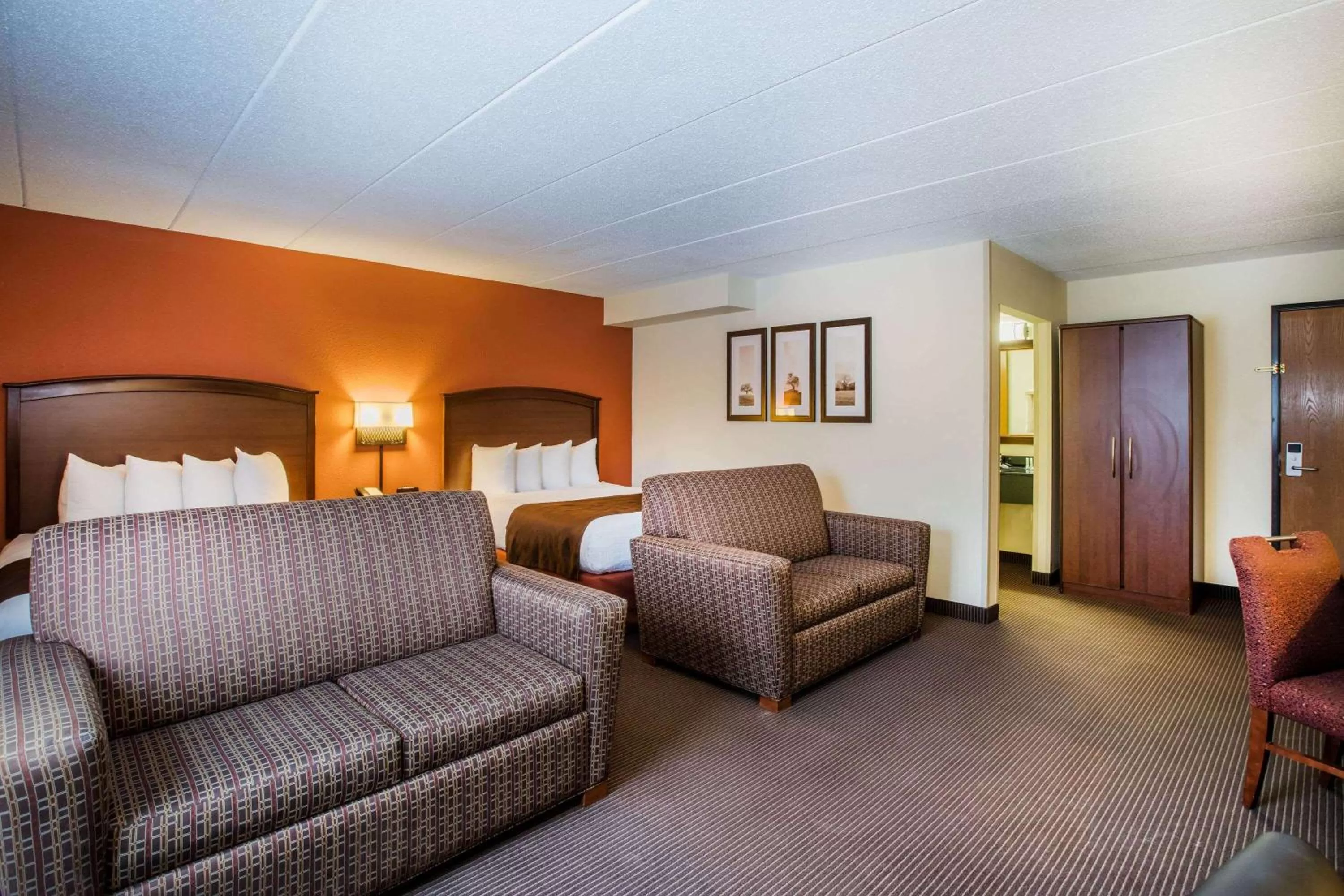 Photo of the whole room, Bed in AmericInn by Wyndham Grand Forks