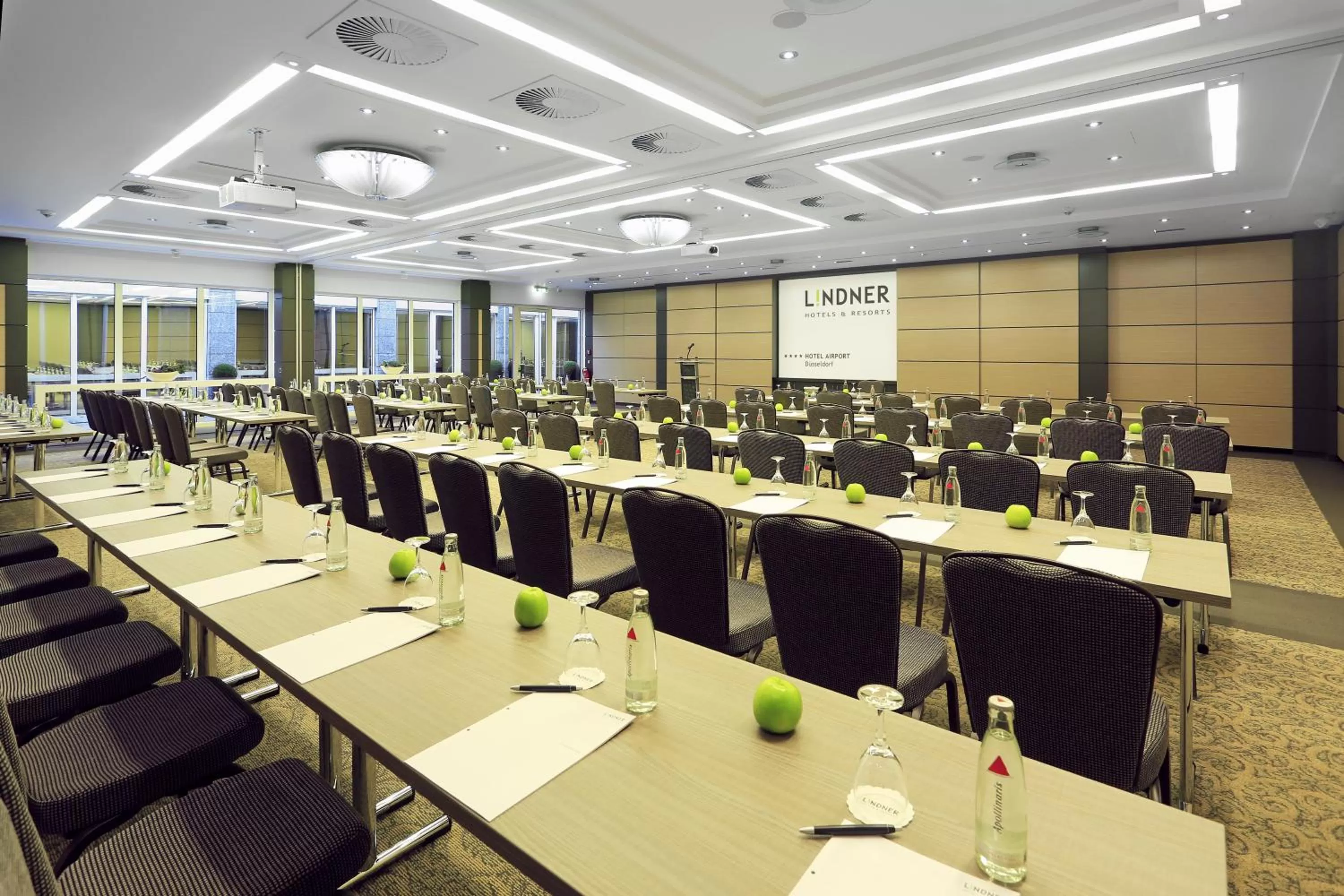 Meeting/conference room in Lindner Hotel Dusseldorf Airport, part of JdV by Hyatt