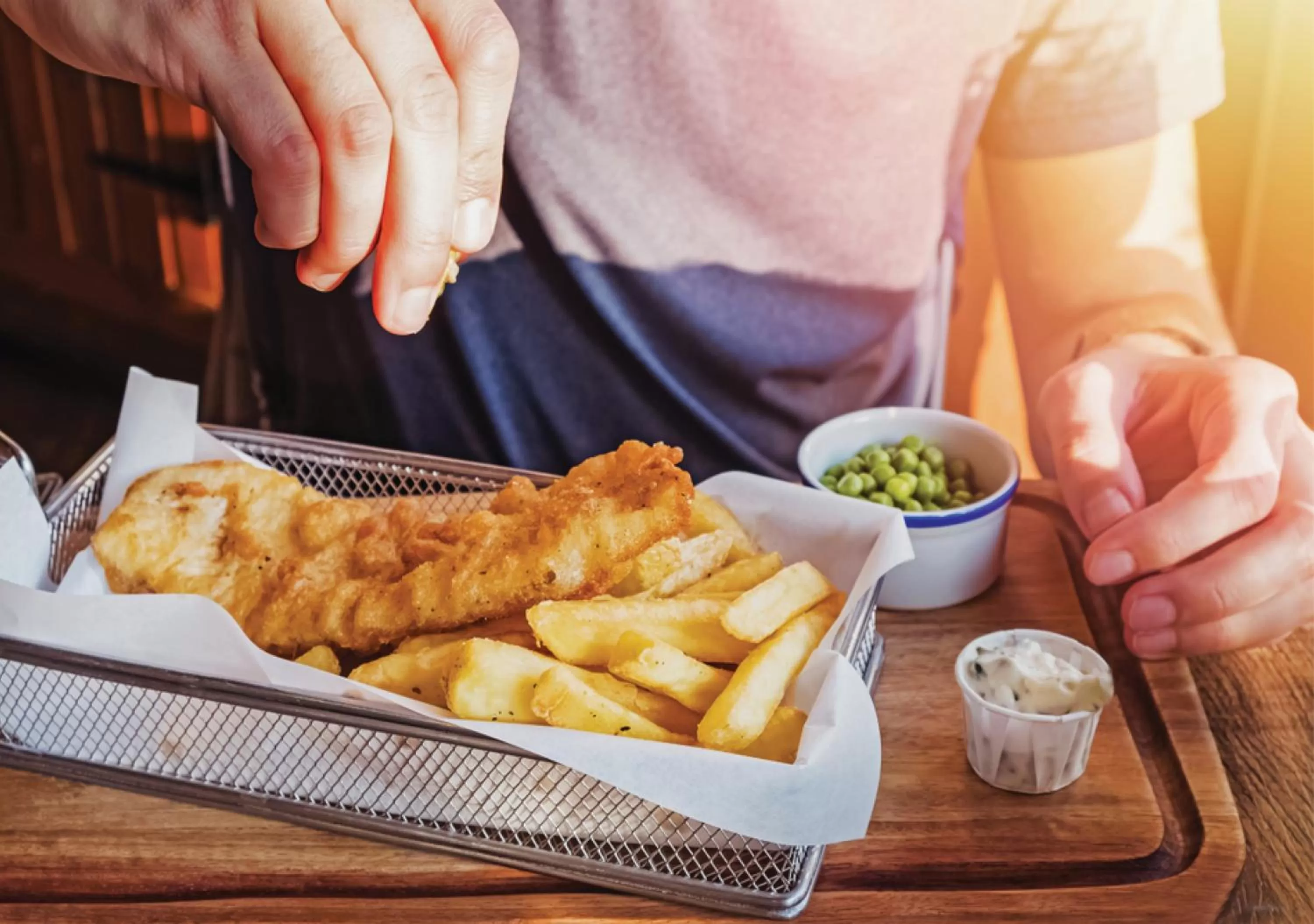 Restaurant/places to eat in Holiday Inn Dhaka City Centre by IHG