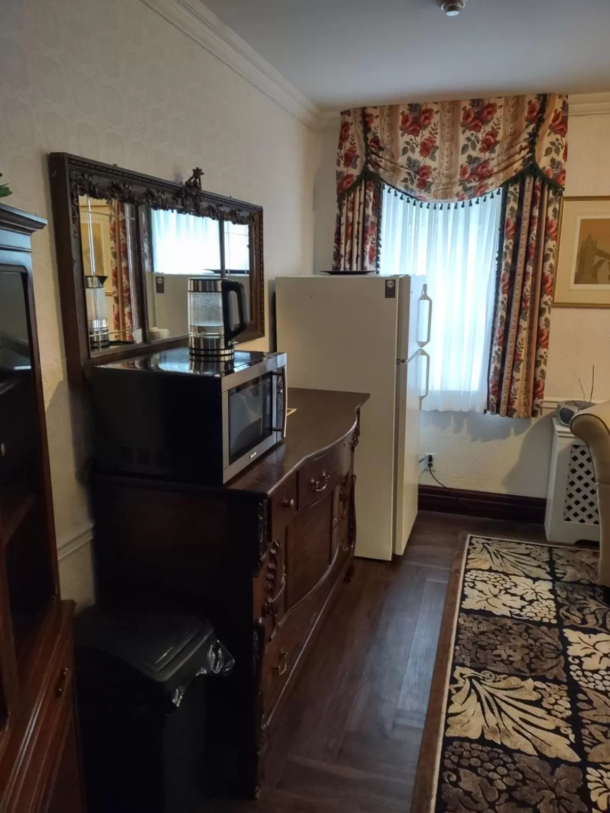 Coffee/tea facilities in The King George Inn