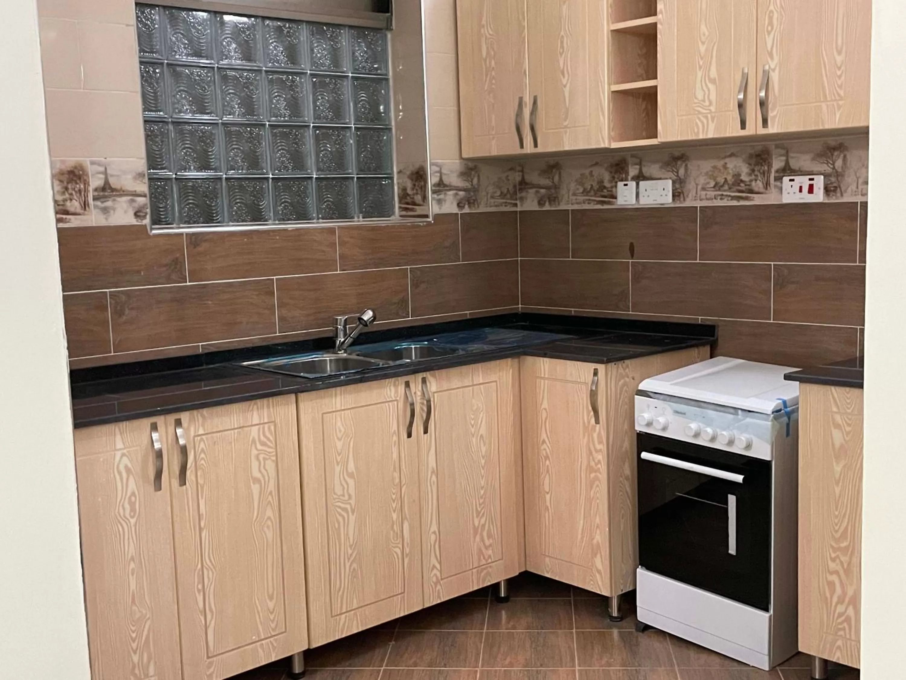 Kitchen or kitchenette, Kitchen/Kitchenette in Jaffa Suites