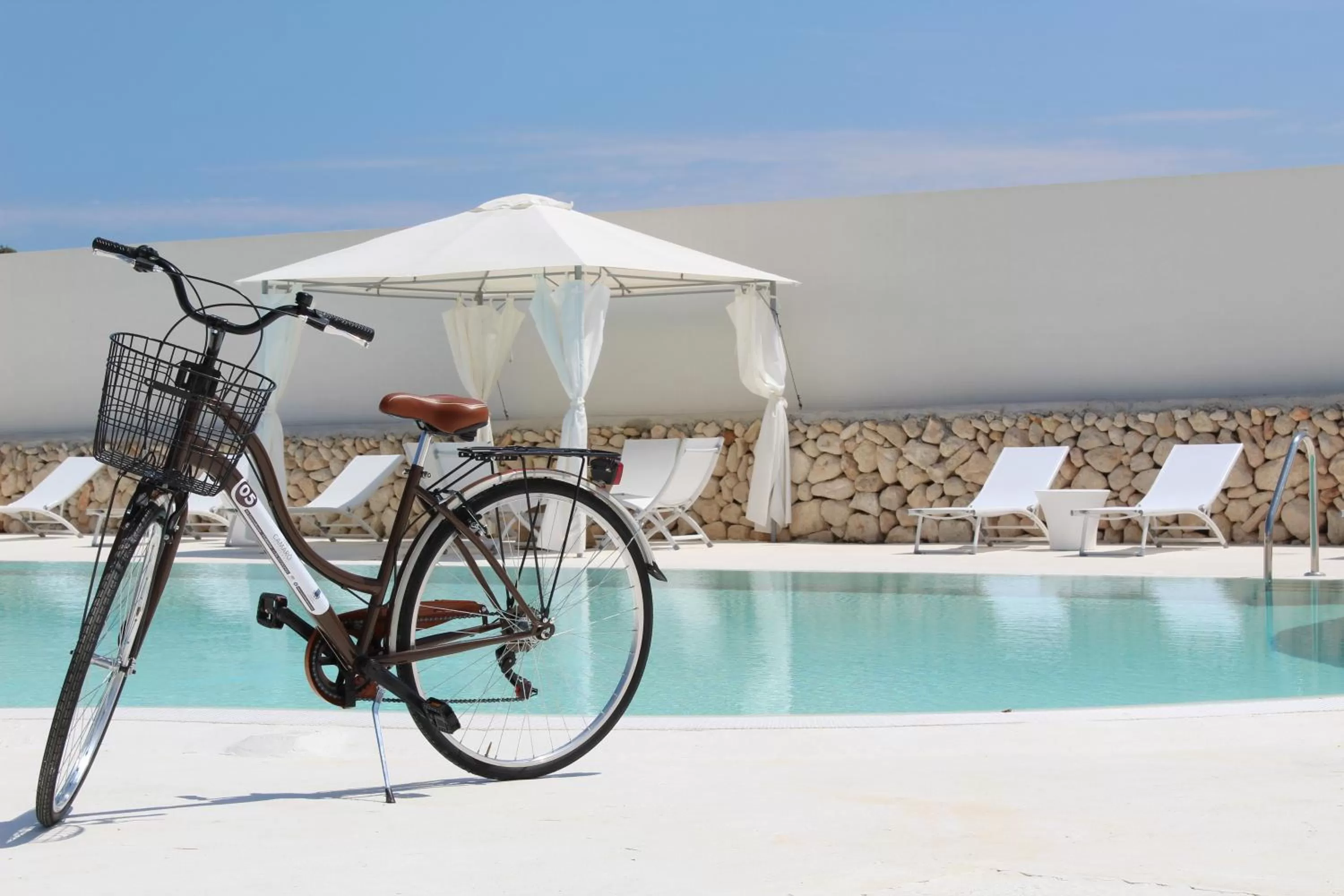 Cycling in Camarò Favignana