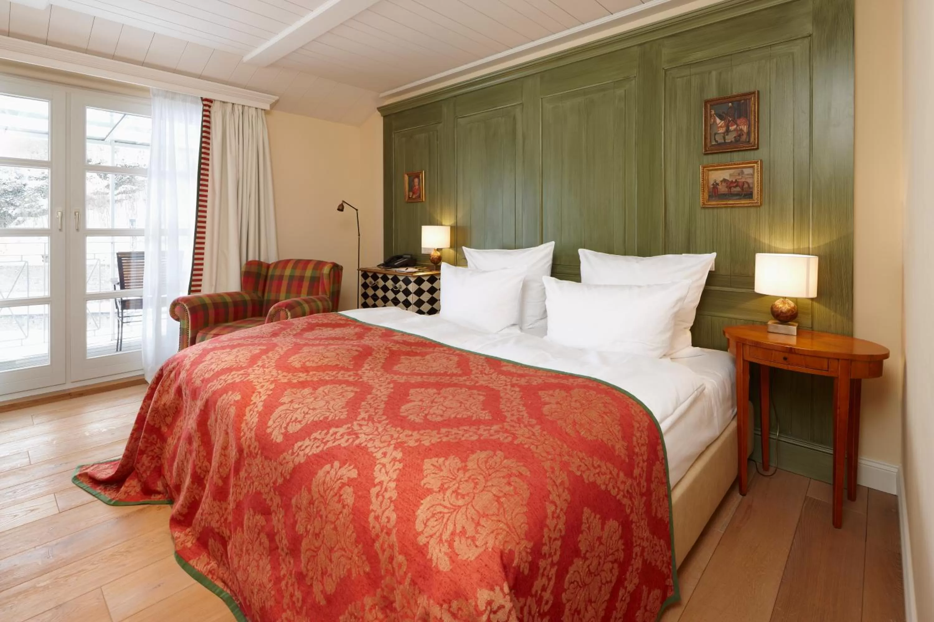 Cozy Doppelzimmer mit Balkon in Hardenberg BurgHotel