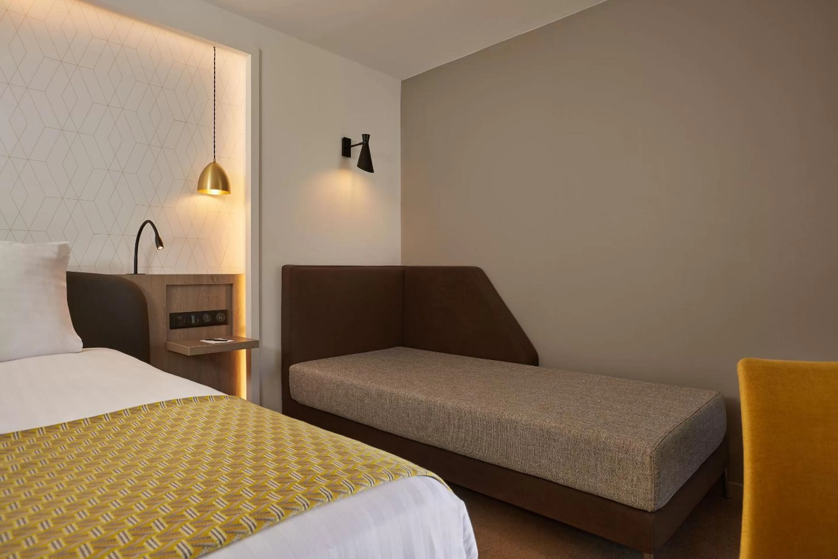 Bed in Auteuil Tour Eiffel