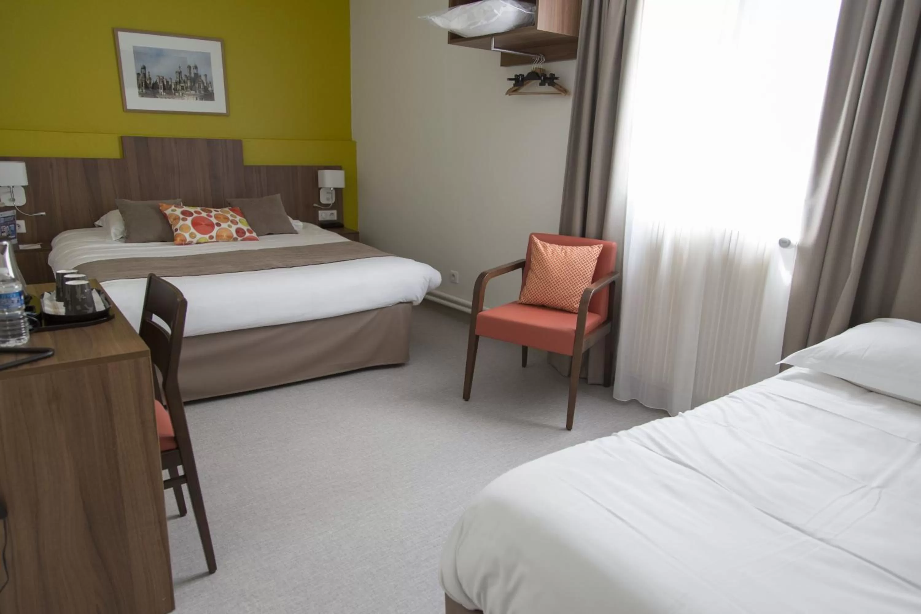 Coffee/tea facilities, Bed in Logis Hôtel Chaptal, Amboise