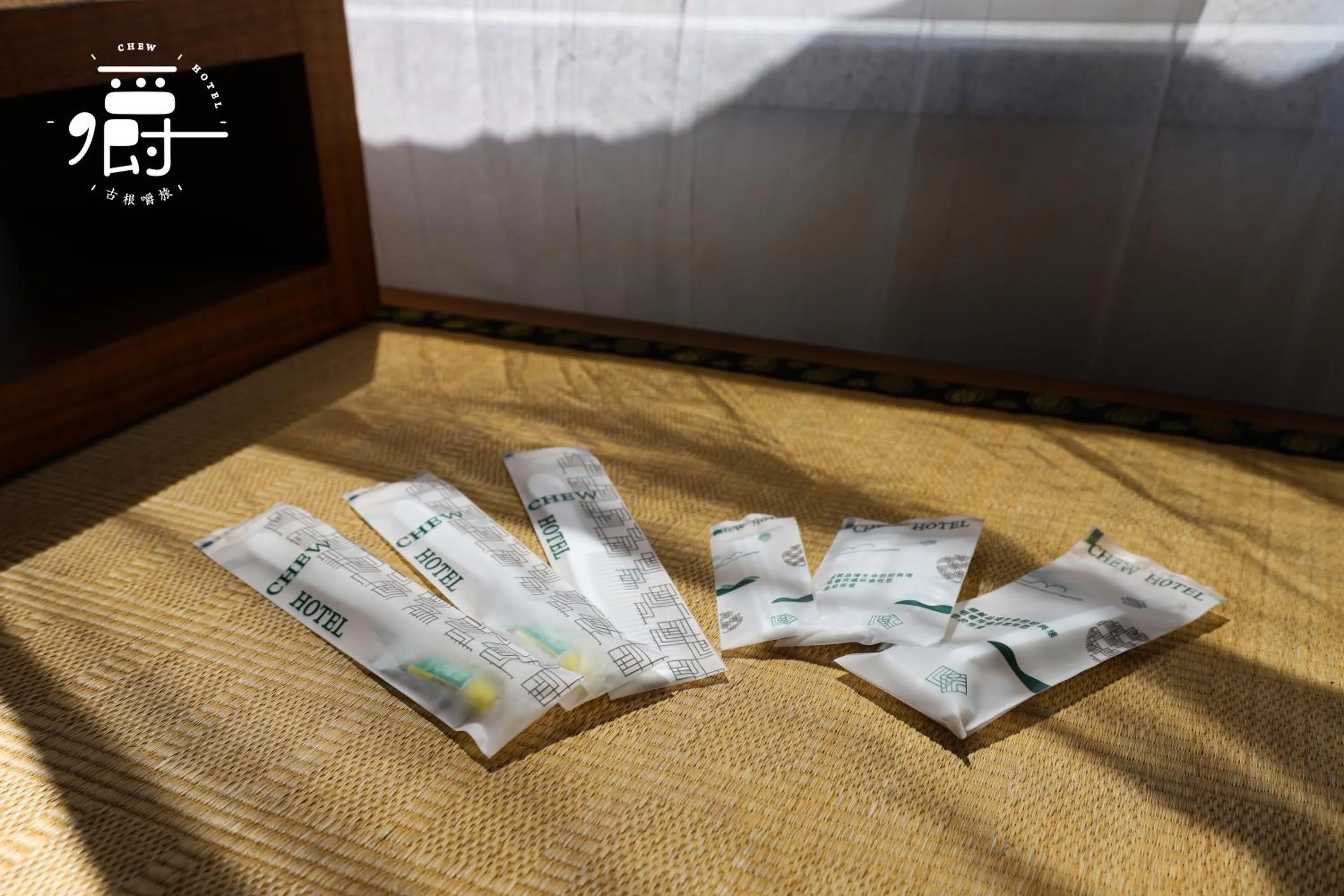 Property logo or sign, Bed in Roots Chew Hotel