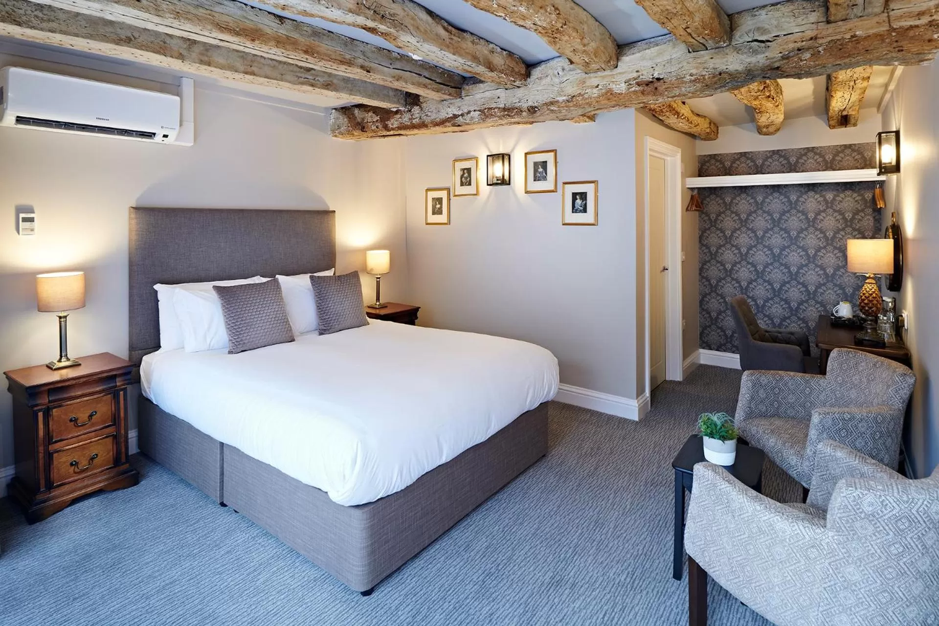 Bed in The Merchant's House, BW Signature Collection