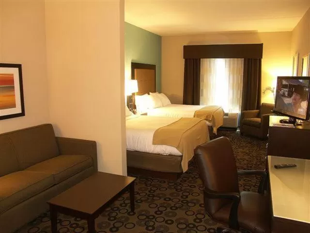 Suite with Two Beds - Non-Smoking in Holiday Inn Express & Suites - Cleveland Northwest, an IHG Hotel