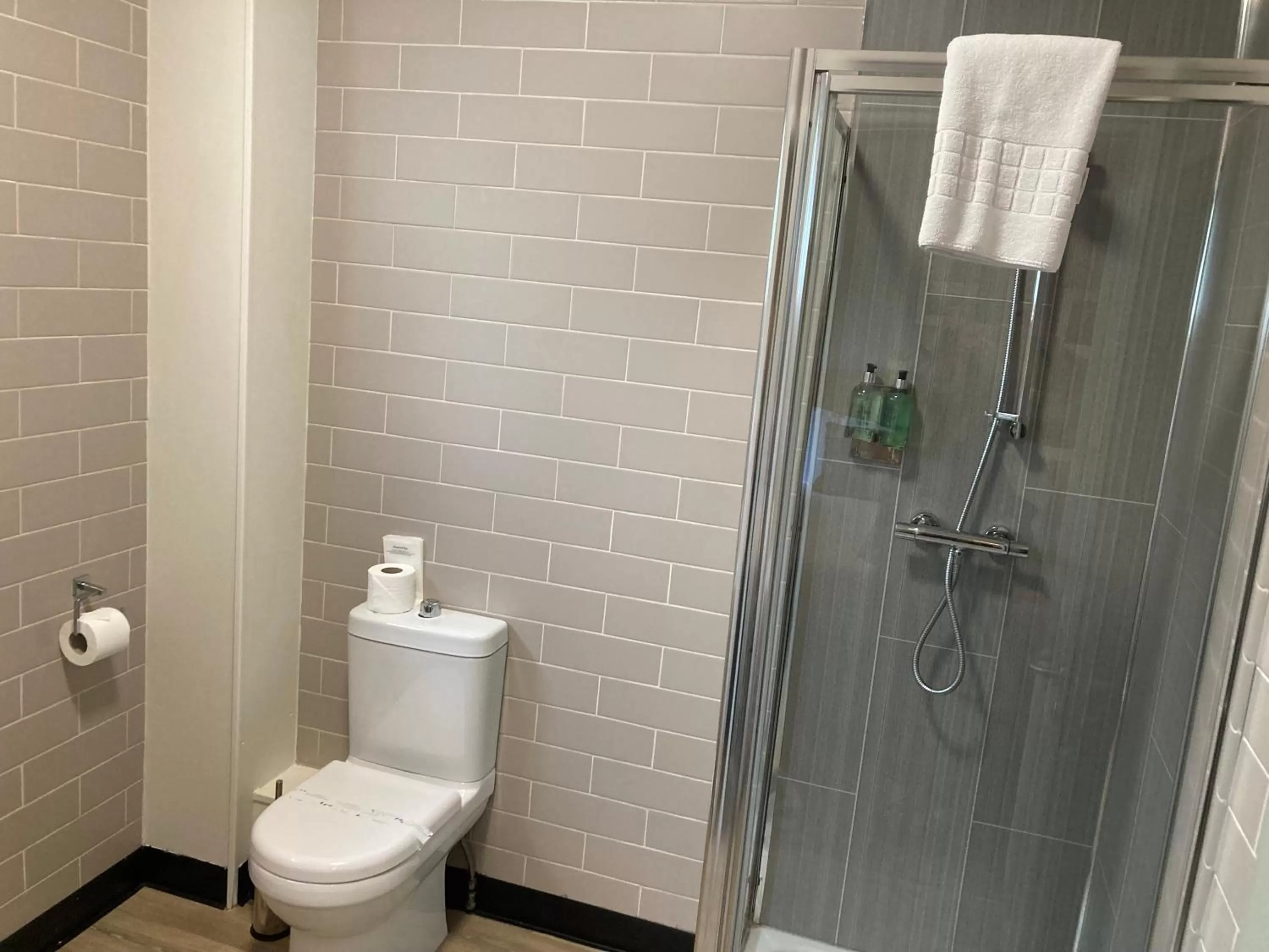 Bathroom in The Oxnoble