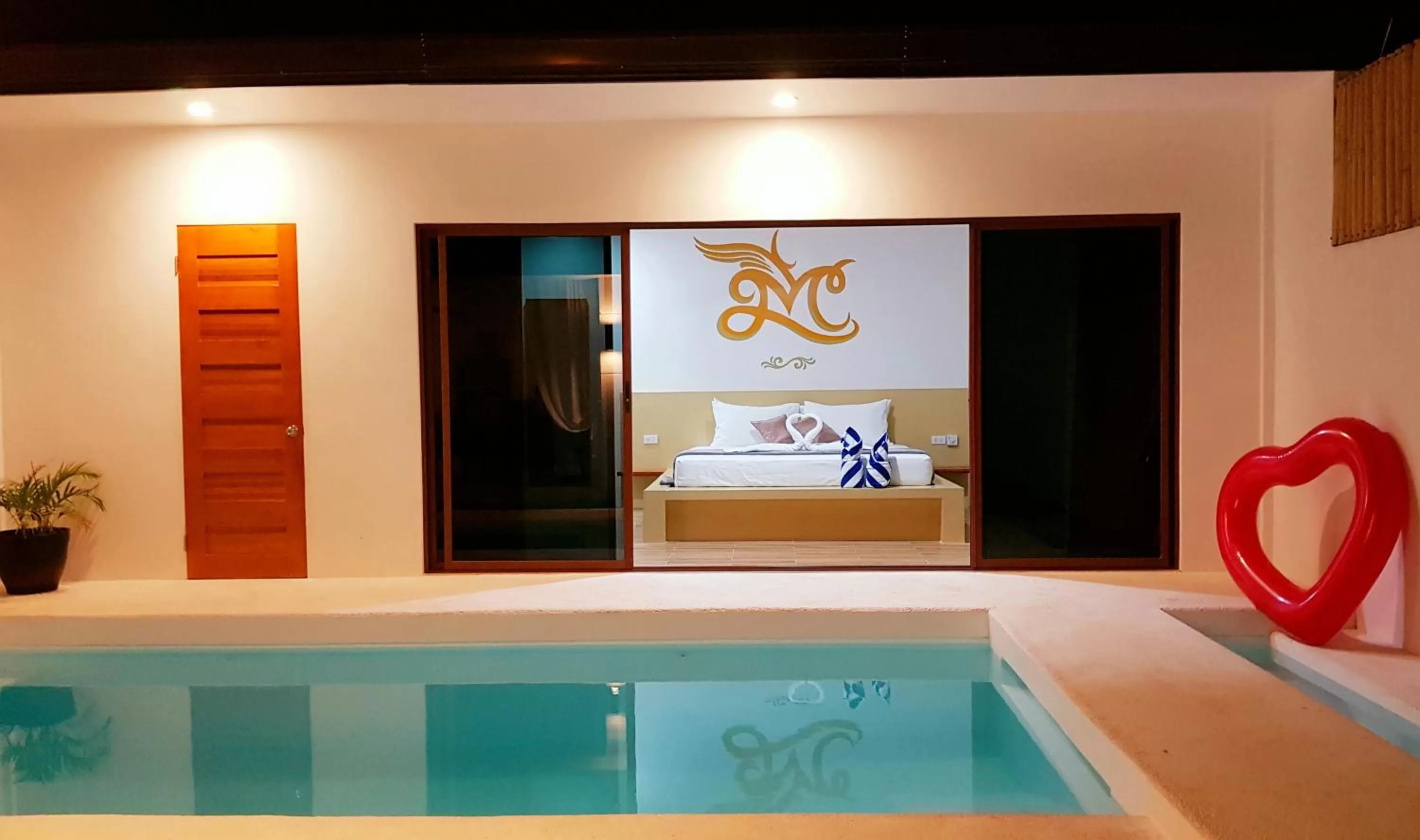 Swimming pool in Montecarlo Villas Panglao