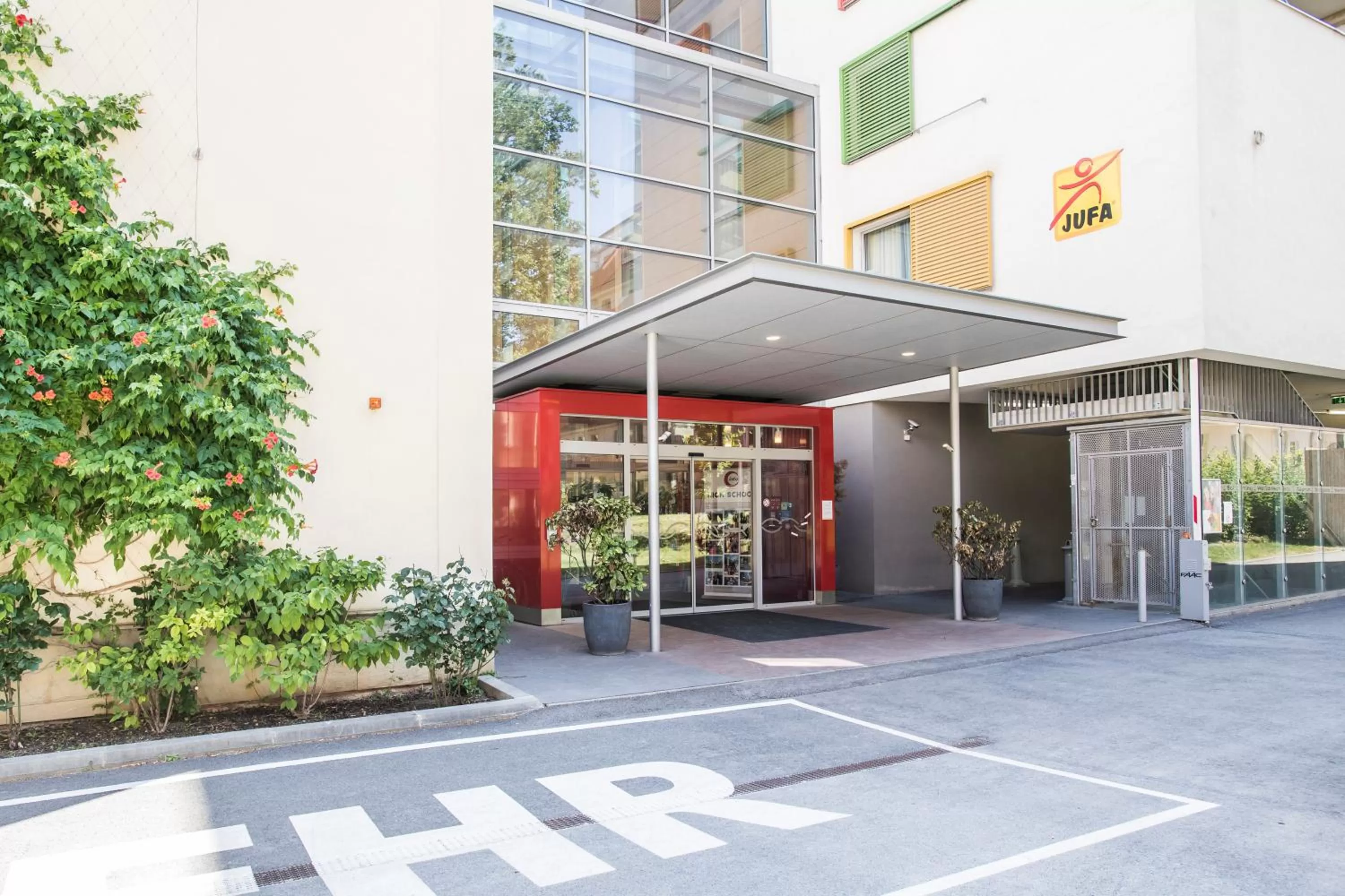 Facade/entrance in JUFA Hotel Wien City