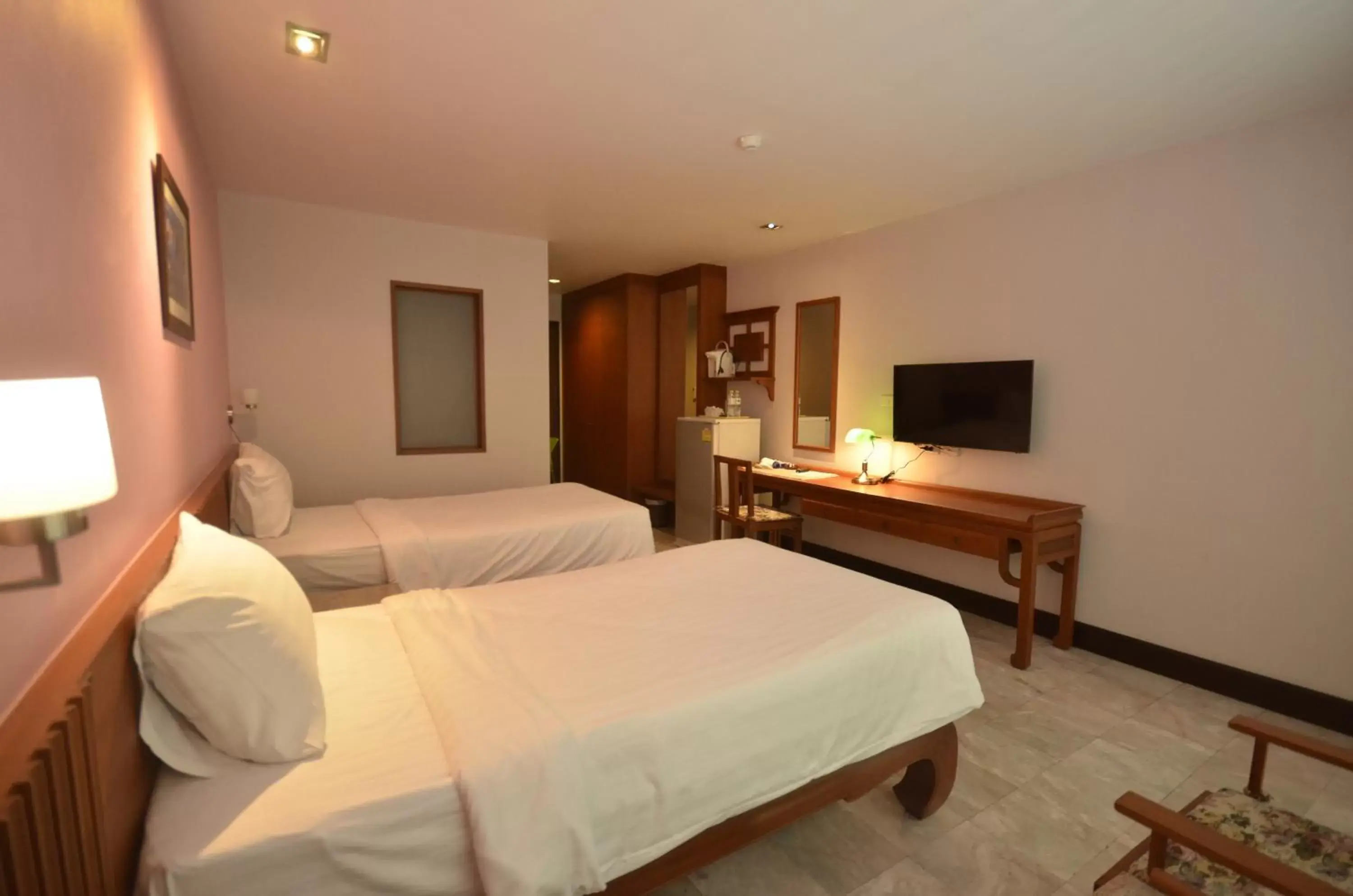 Superior Twin Room in Sakorn Residence and Hotel Superior Twin Room in Sakorn Residence and Hotel