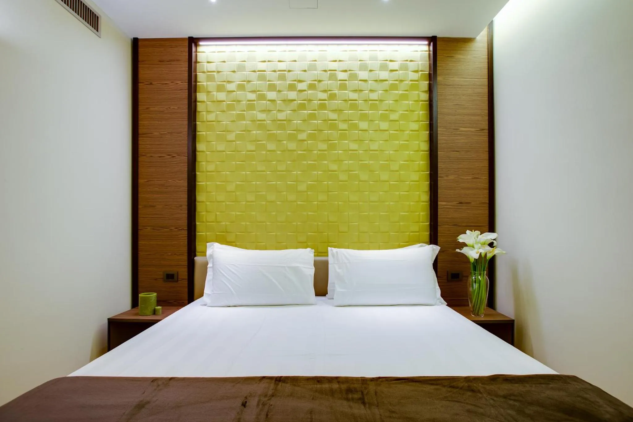 Photo of the whole room, Bed in Solo Experience Hotel