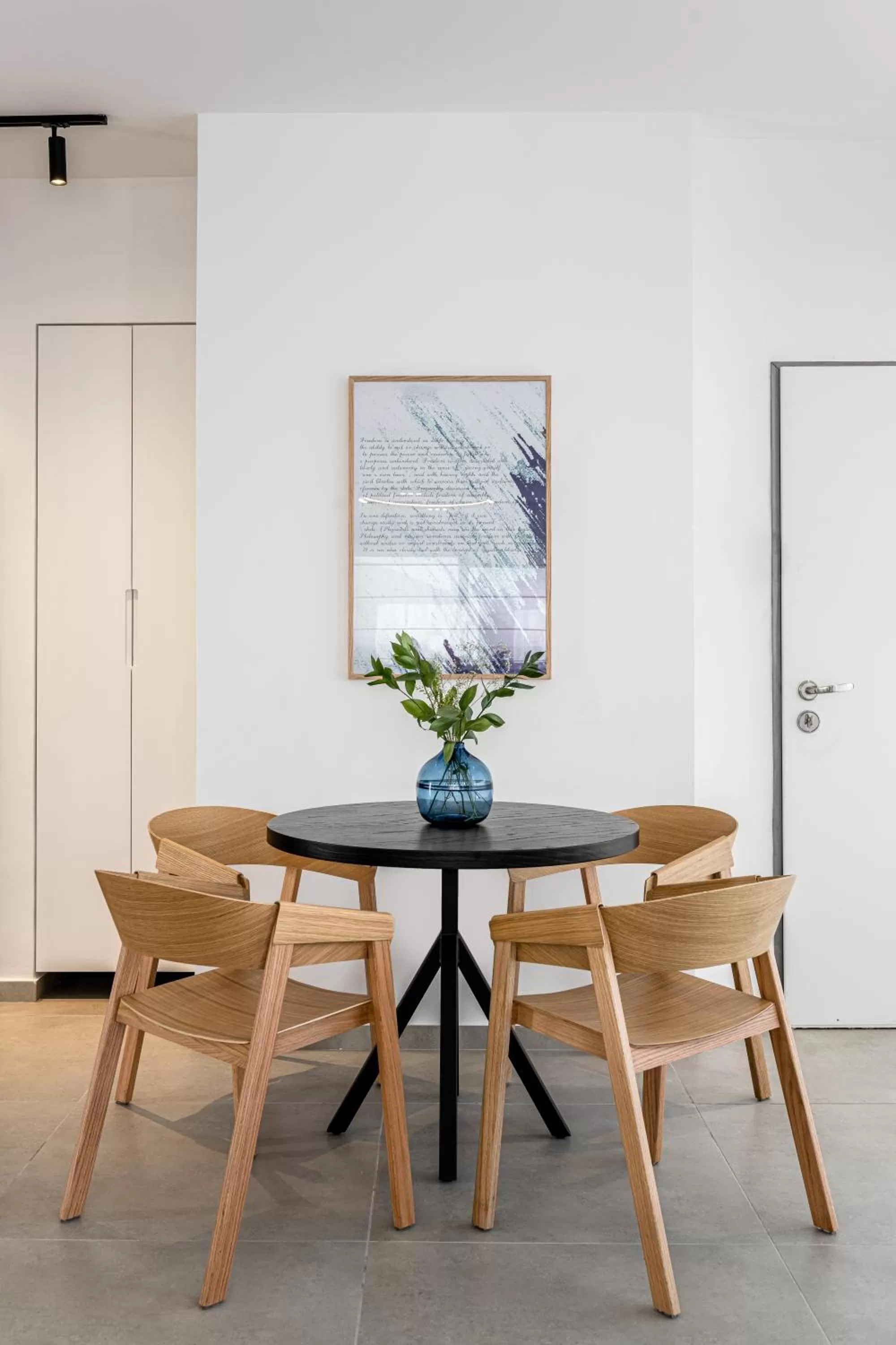 Dining area in Mate GEORGE - By HOMY