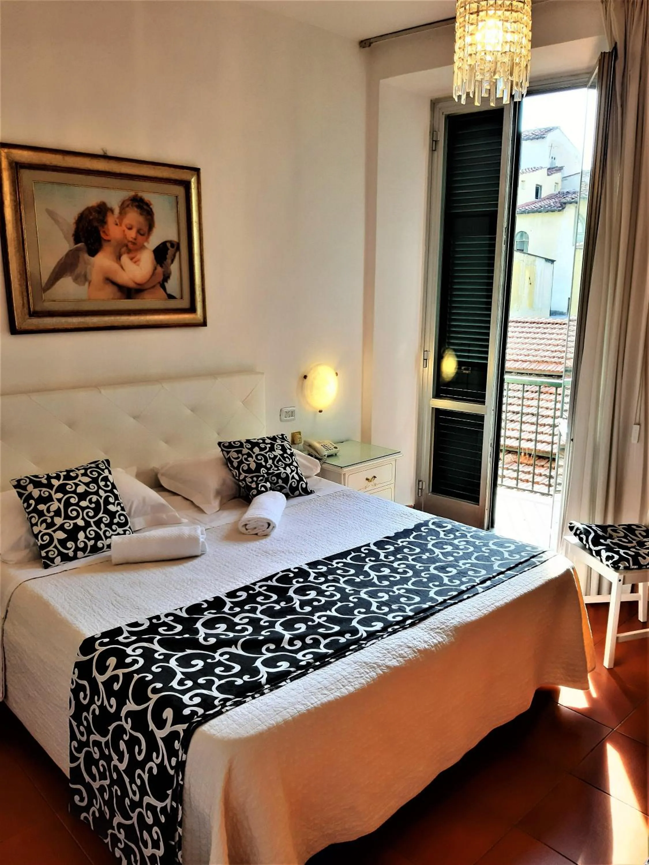 Bedroom, Bed in Hotel Victoria