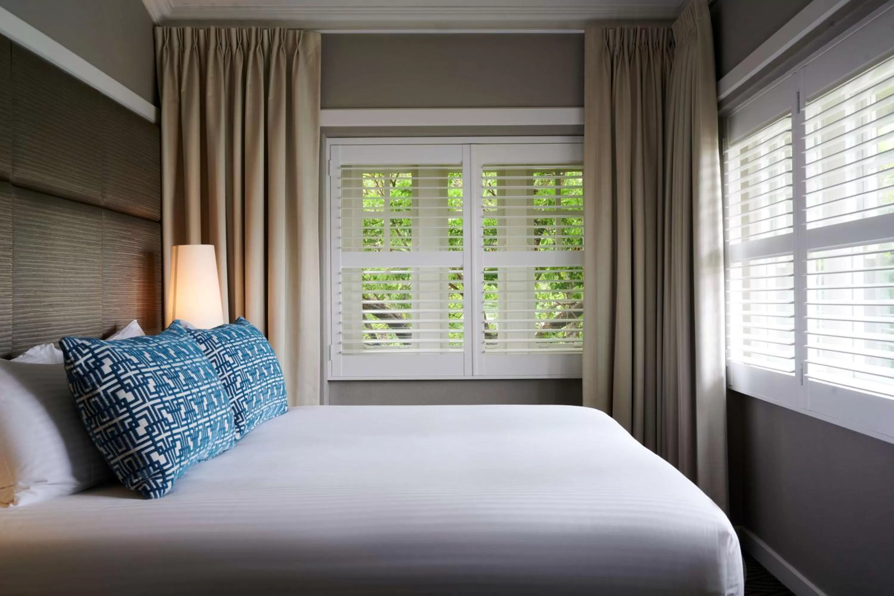 Photo of the whole room, Bed in Hotel Kurrajong Canberra