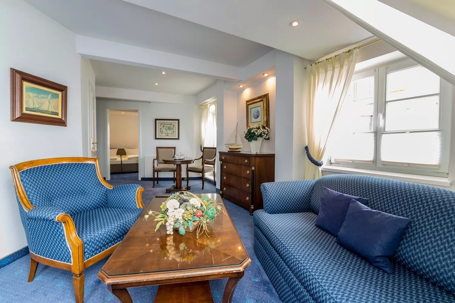 Living room, Seating Area in Hotel Am Yachthafen