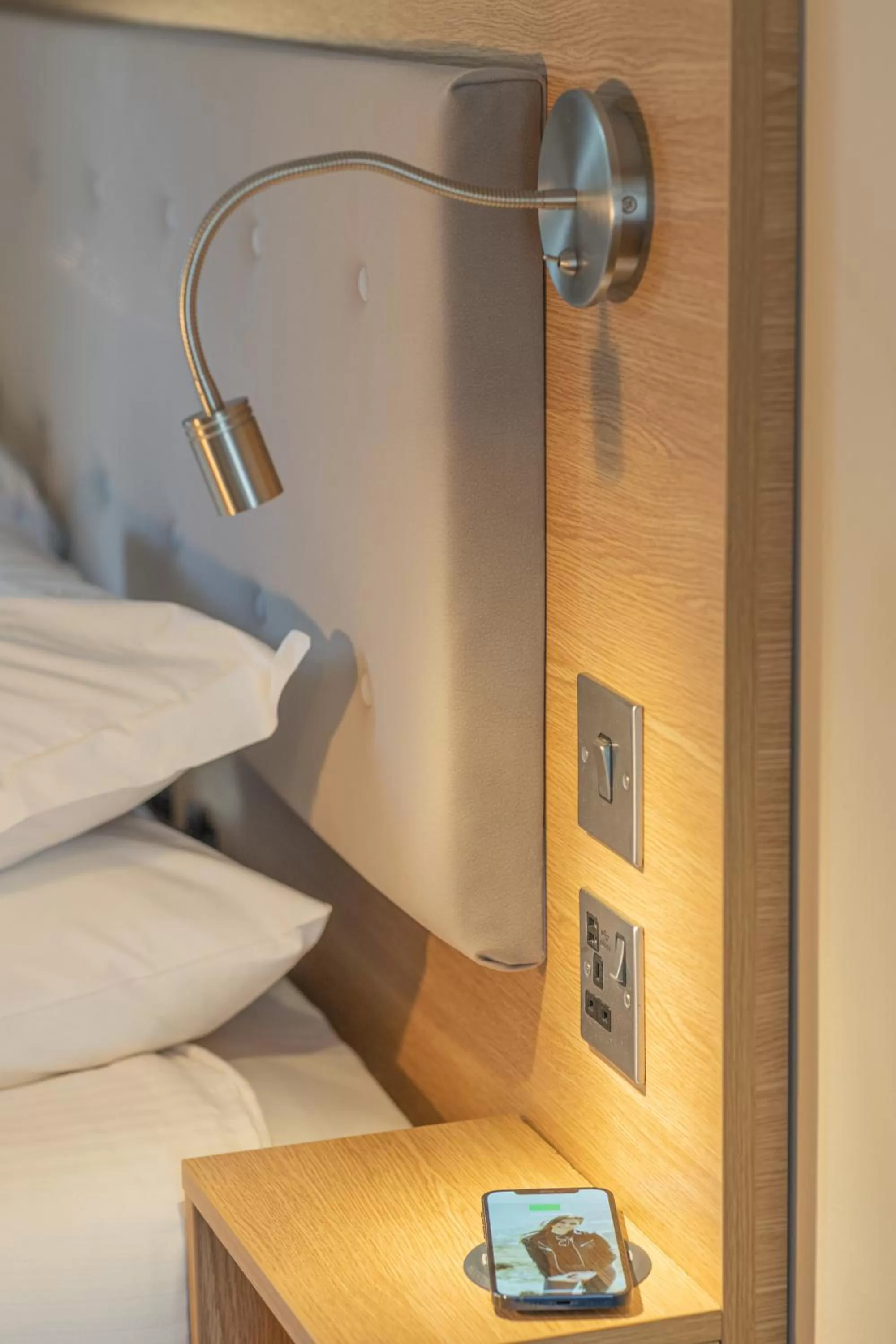 Bedroom, Bed in China Fleet Country Club