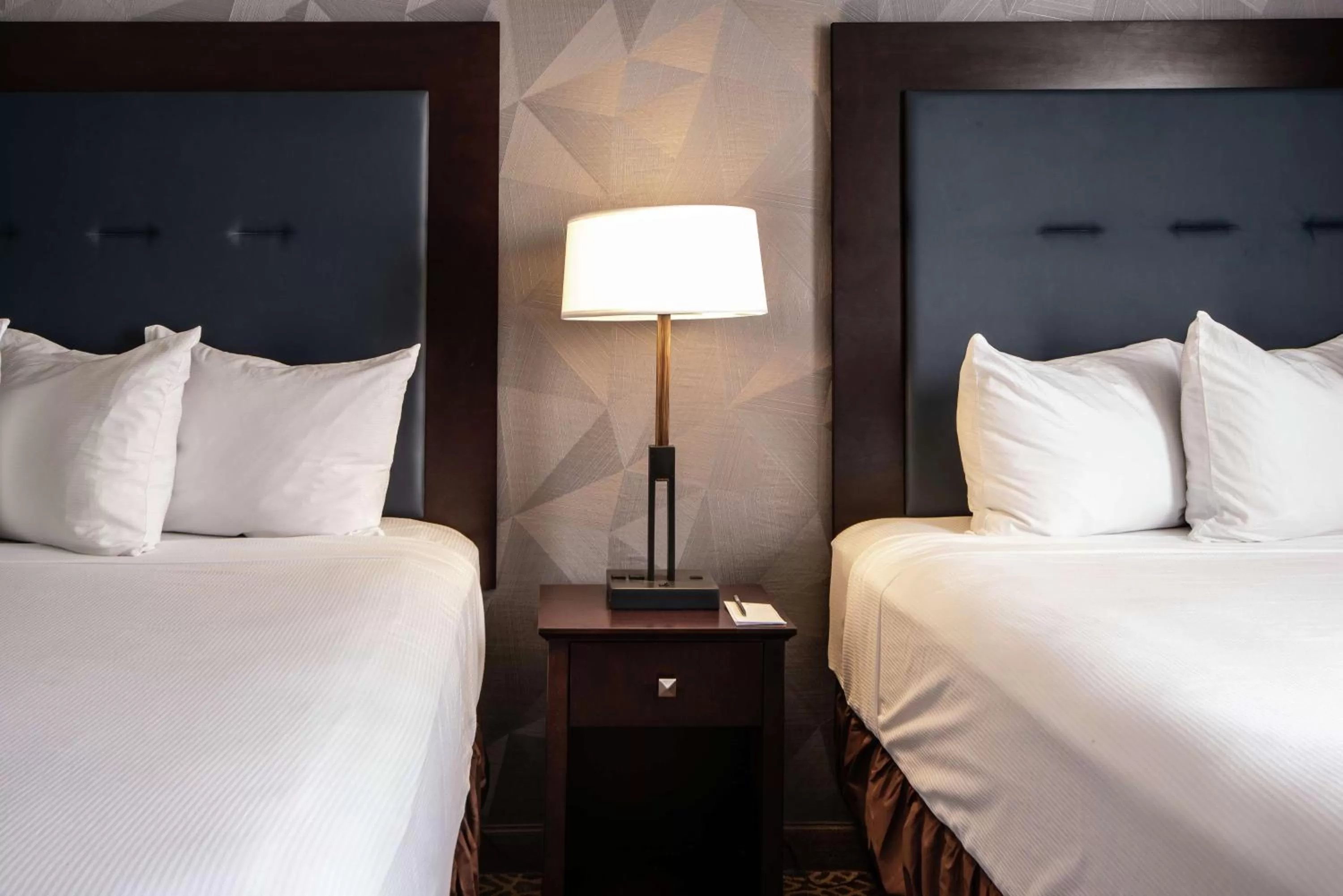 Bed in Embassy Suites by Hilton Tucson East