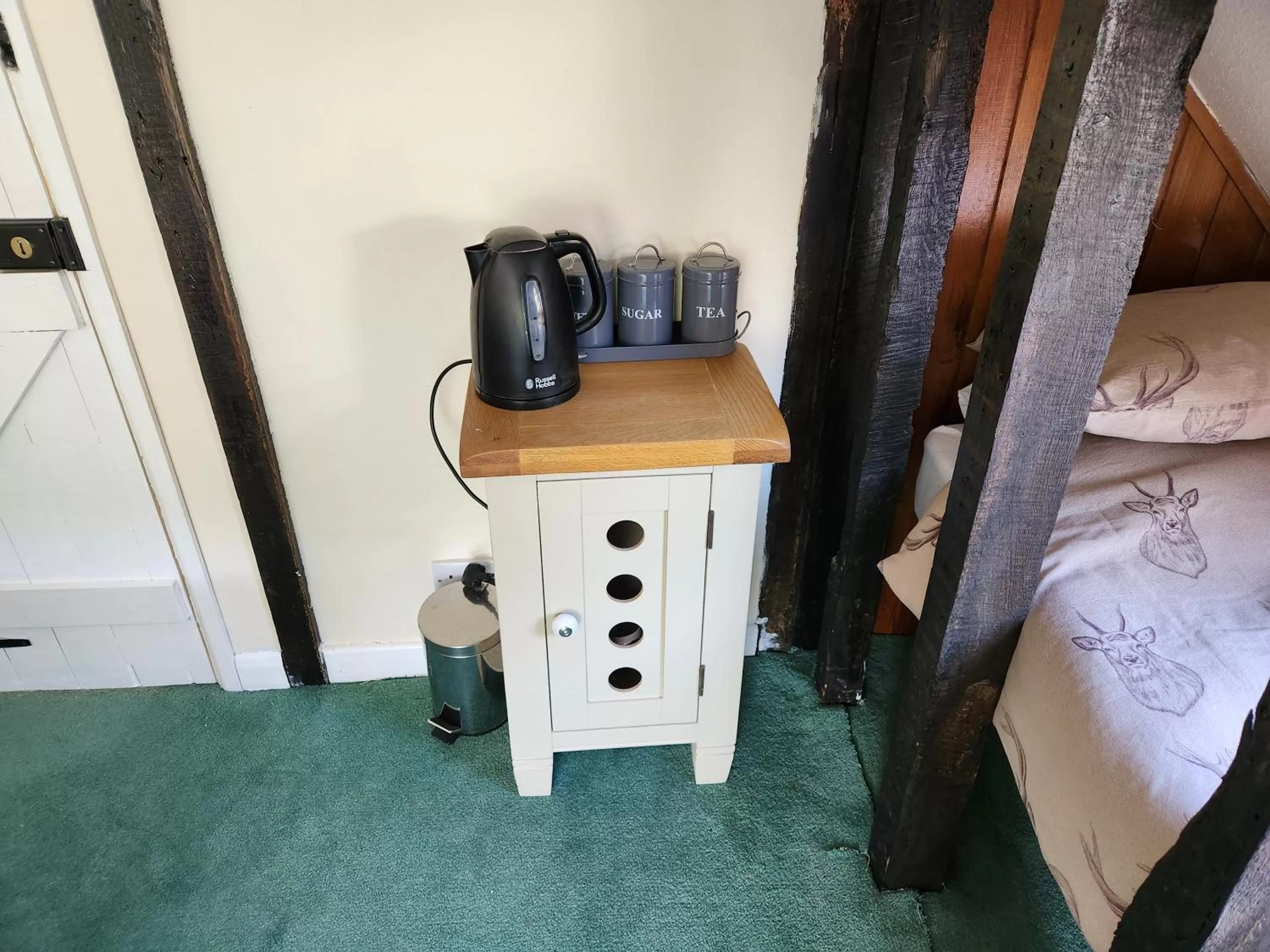 Coffee/tea facilities in Watsons Ale House