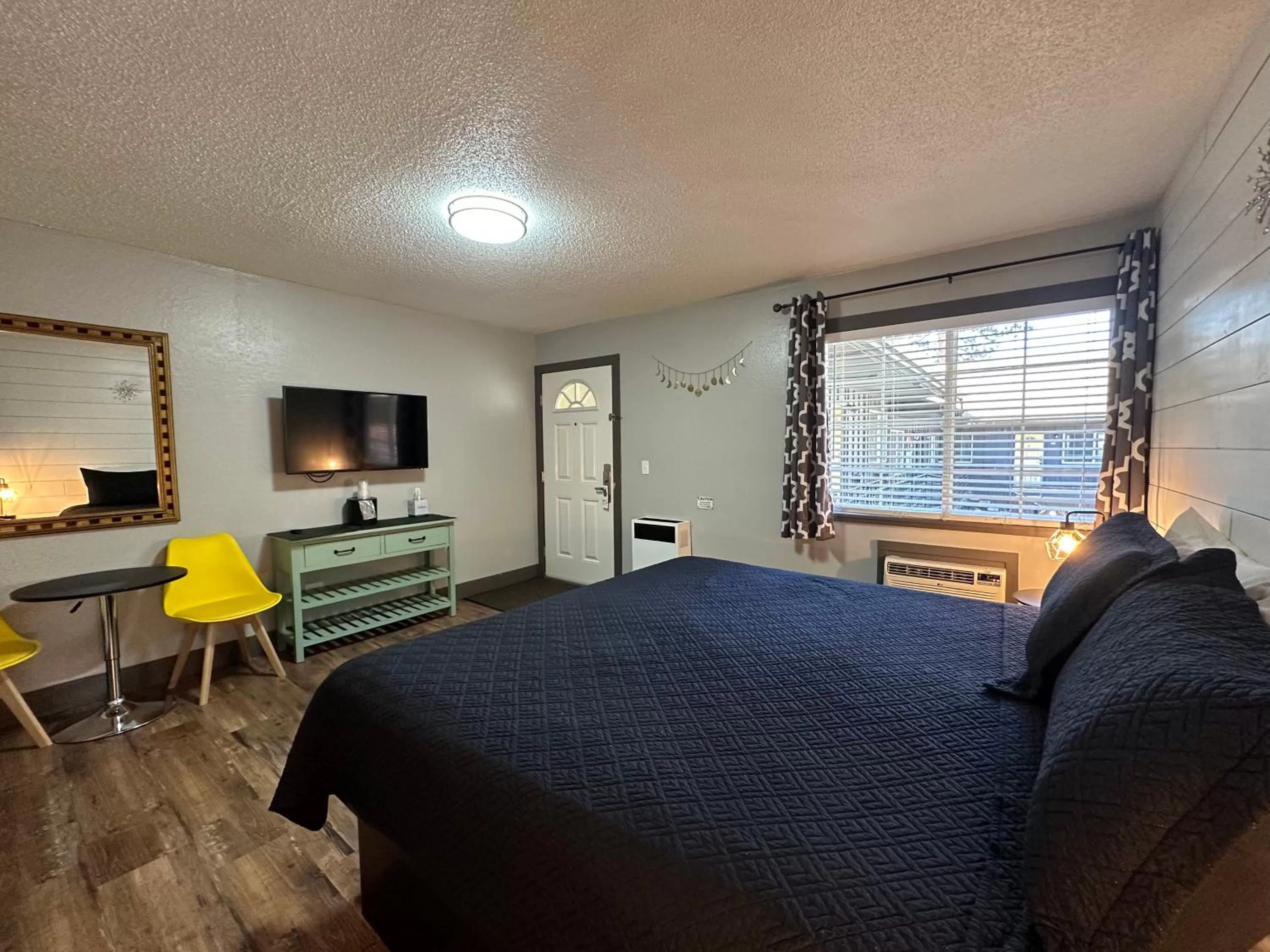 King Room in Lake Ridge South Lake Tahoe