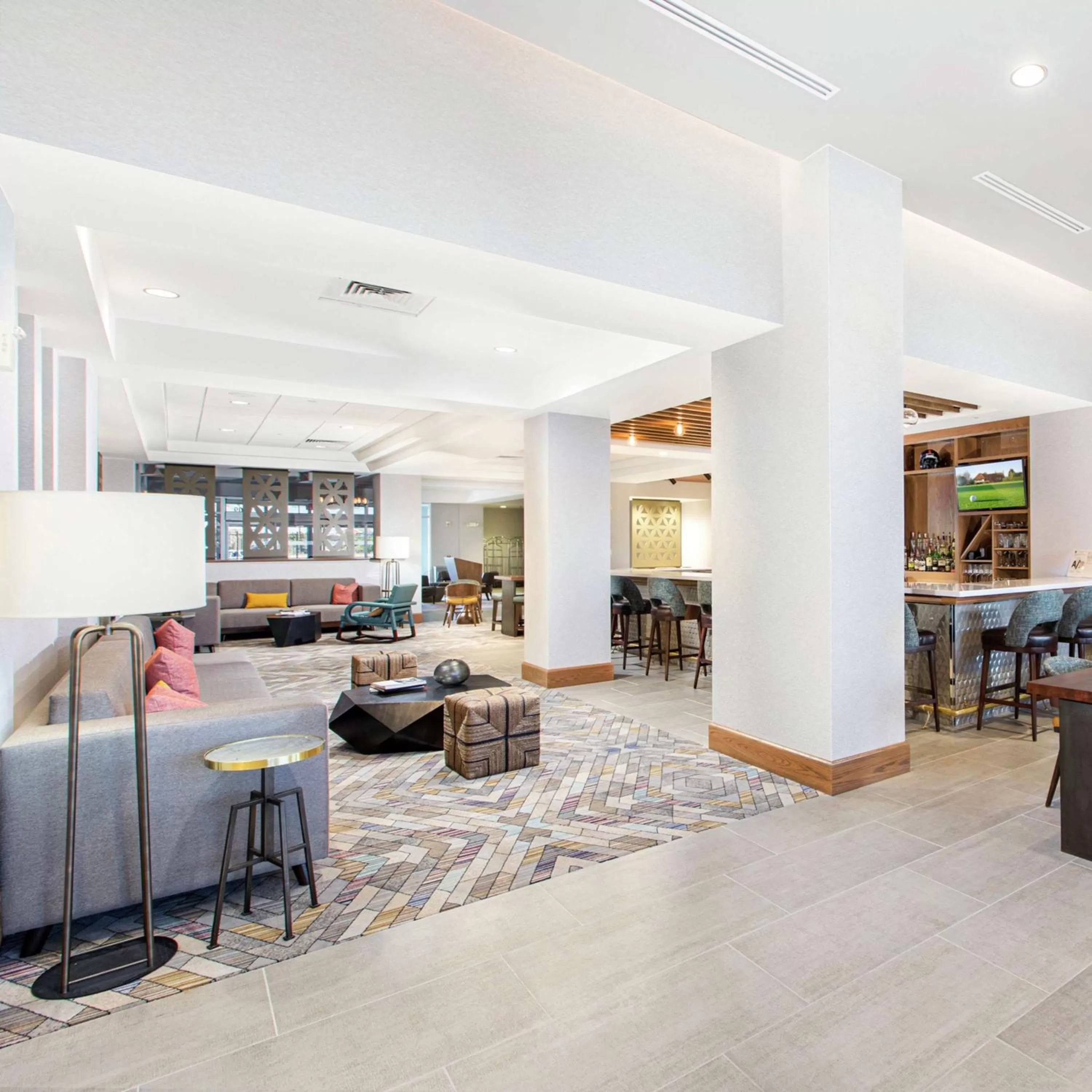 Lobby or reception in DoubleTree by Hilton San Antonio Northwest - La Cantera