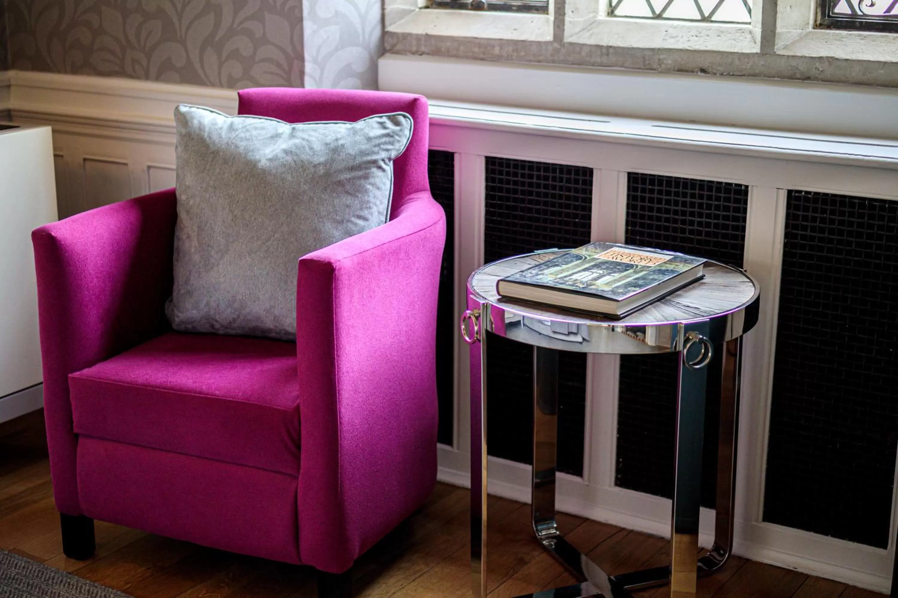 Seating area in Great Fosters - Near Windsor