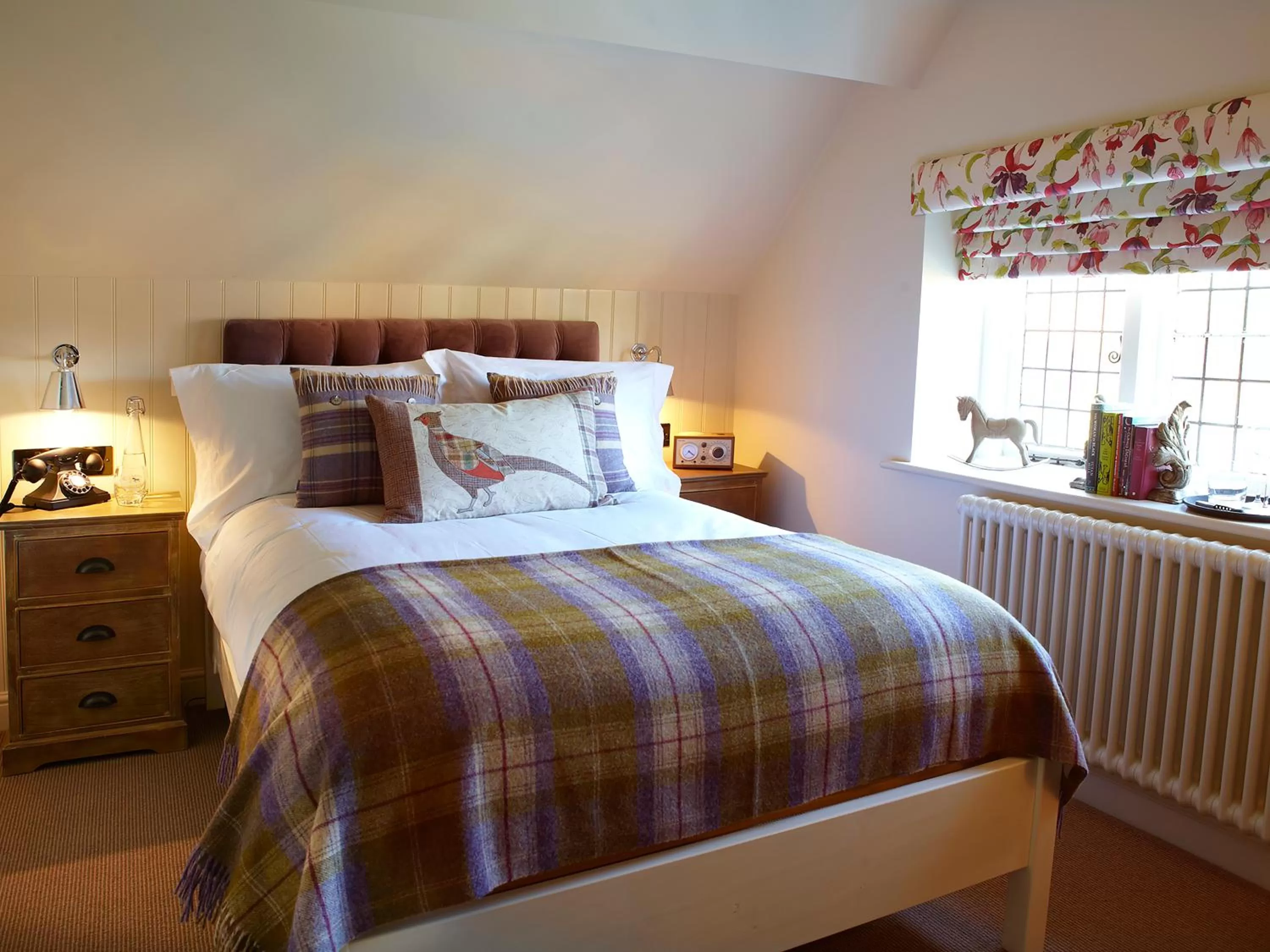 Bed in The Plough Inn & Cottages