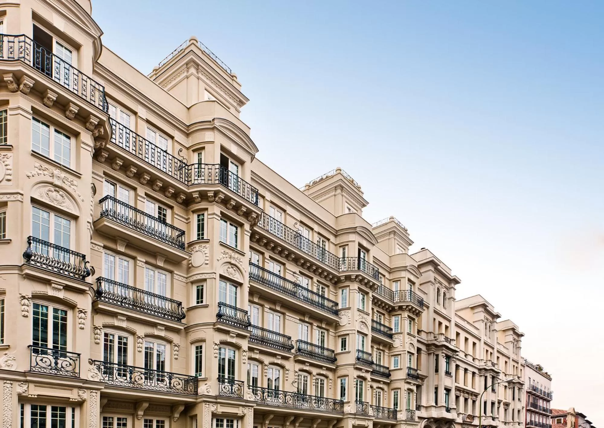 Facade/entrance in Catalonia Atocha