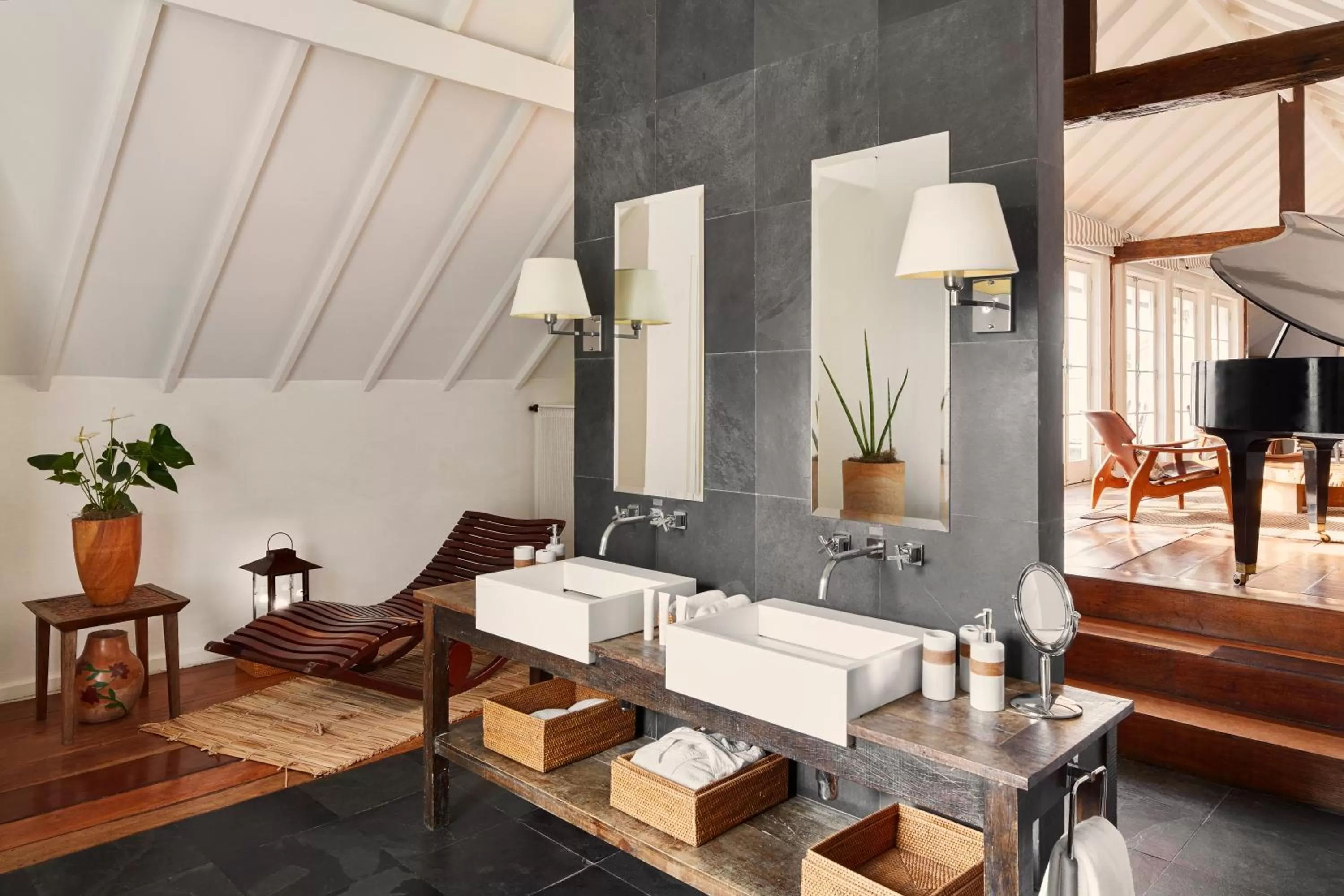 Bathroom in Santa Teresa Hotel Rio de Janeiro - MGallery Collection