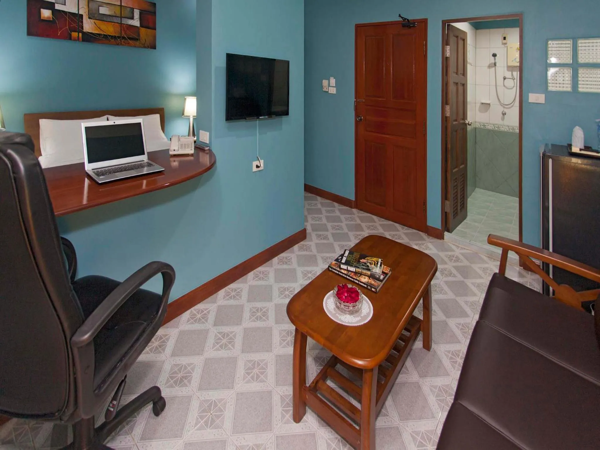 Photo of the whole room in Pattaya Garden Apartments Boutique Hotel