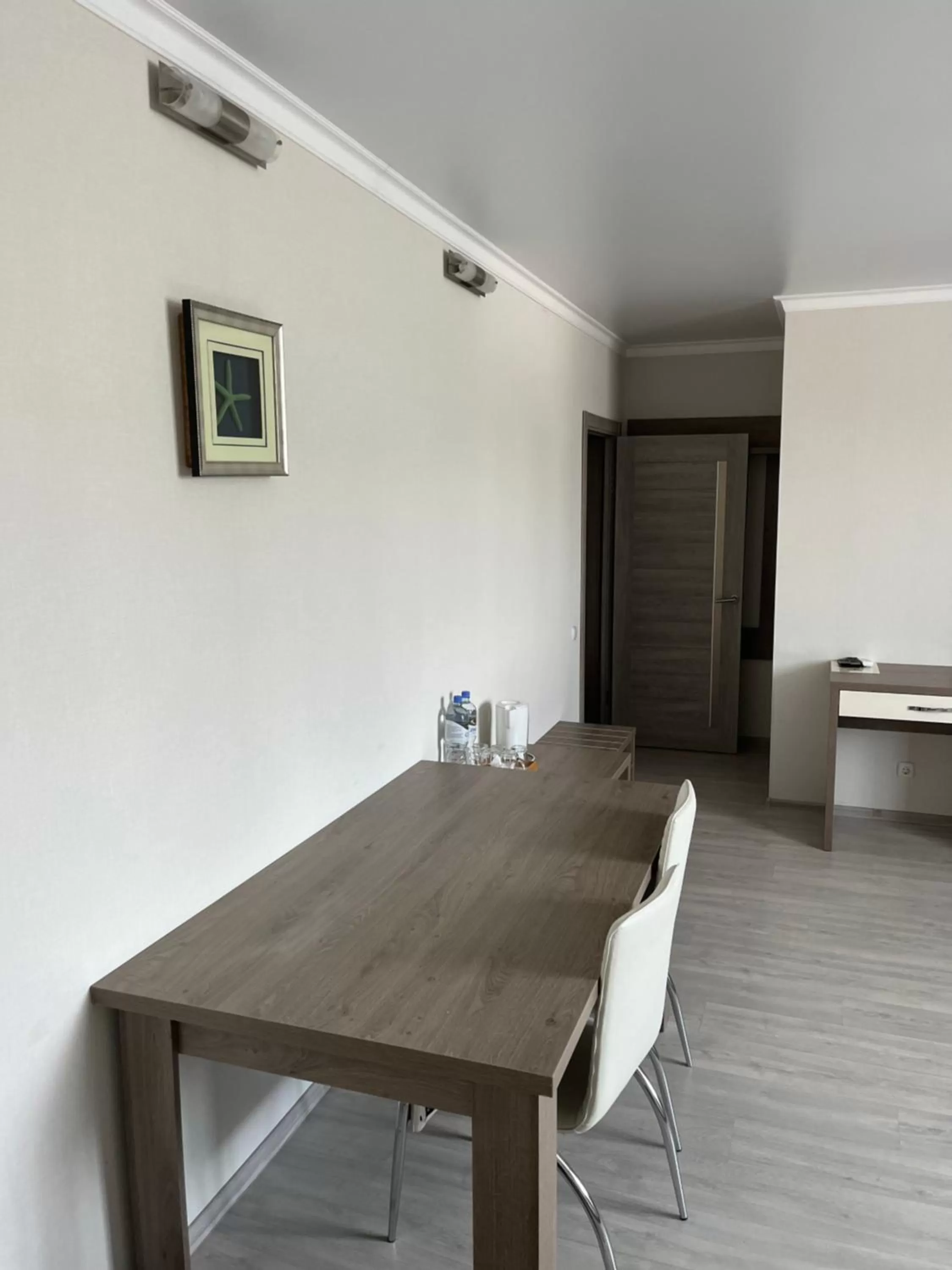 Living room, Dining Area in Elite Hotel