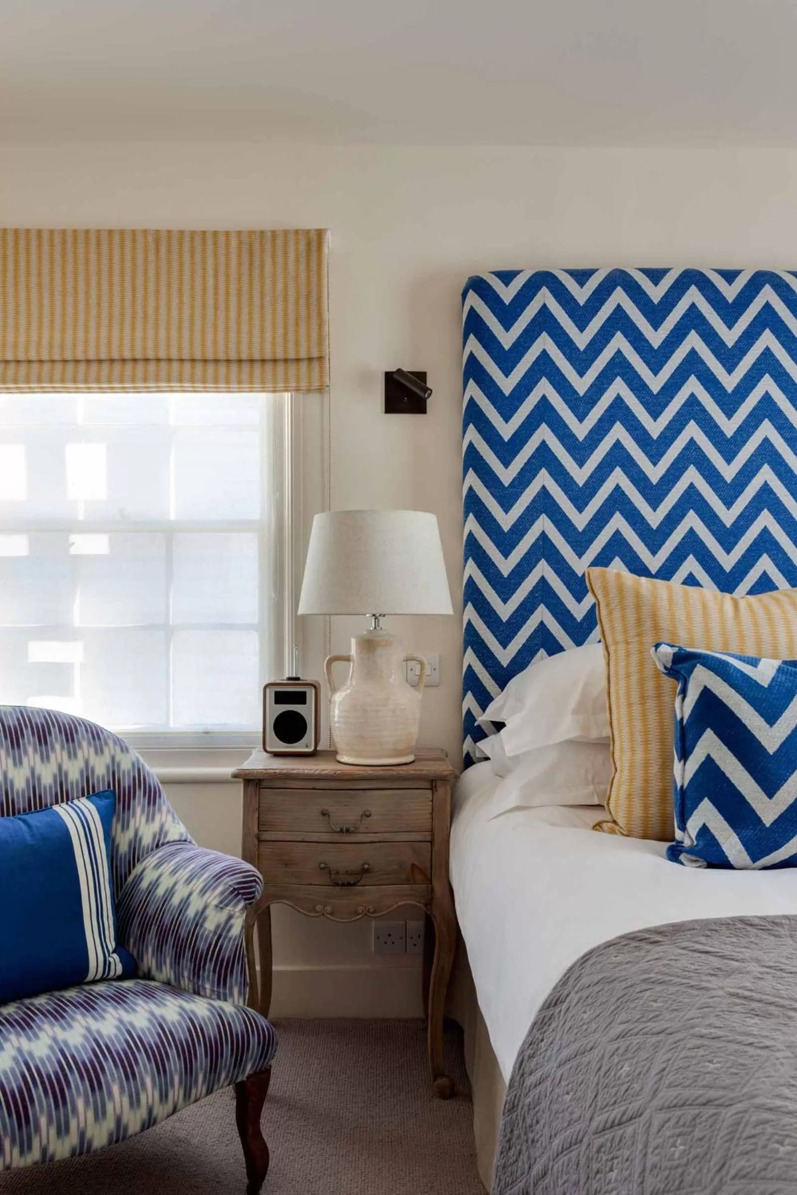 Bed in The Falstaff in Canterbury