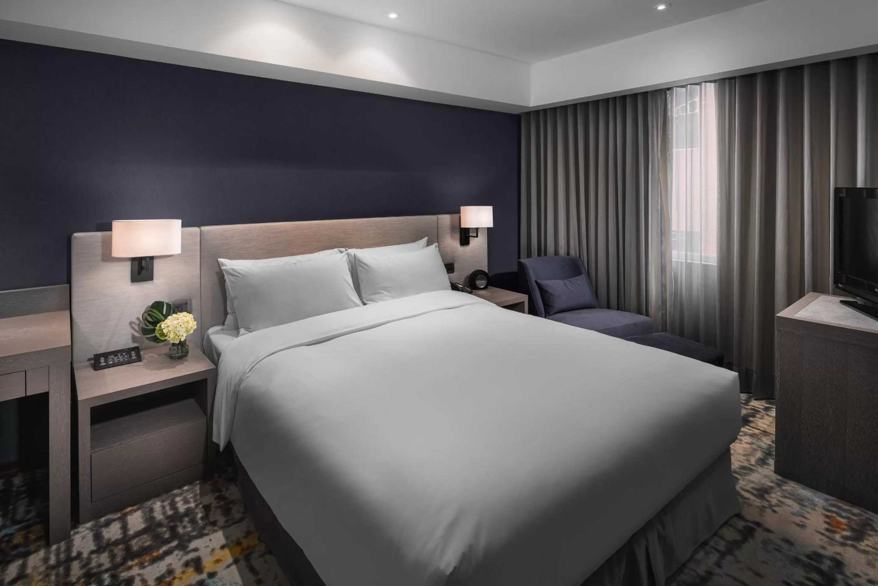 Bedroom, Bed in Taipei Fullerton Hotel - South