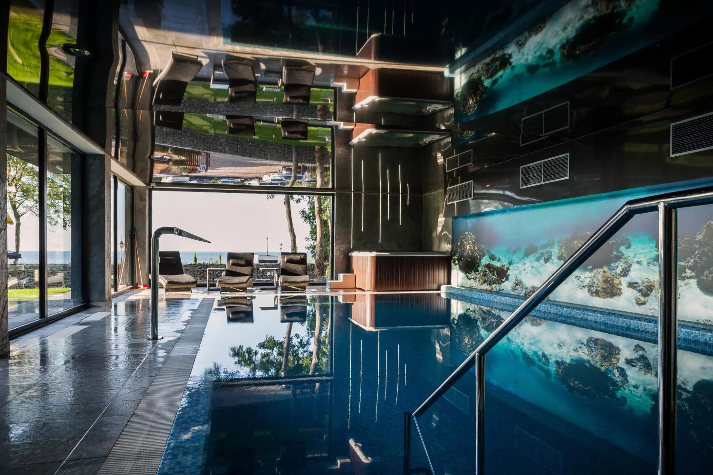 Swimming pool in Max Health Resort SPA