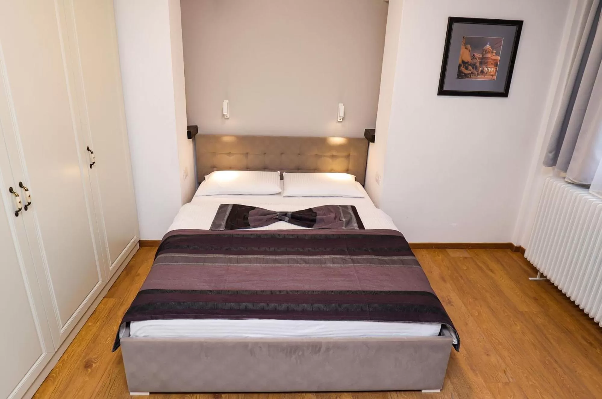 Photo of the whole room, Bed in Bujtina Oxhaku