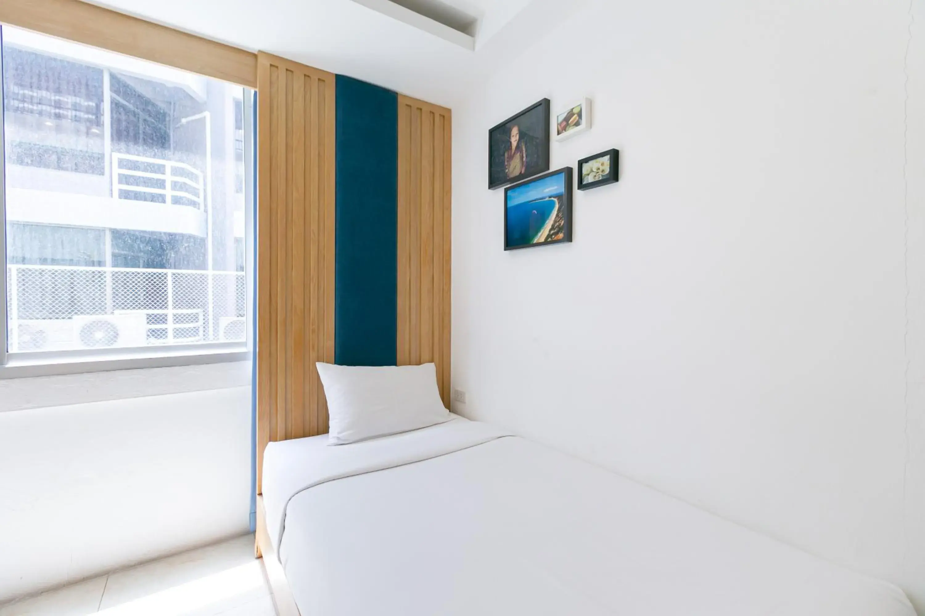 Standard Twin Room with Shared Bathroom in The Bedrooms Hostel Pattaya Standard Twin Room with Shared Bathroom in The Bedrooms Hostel Pattaya