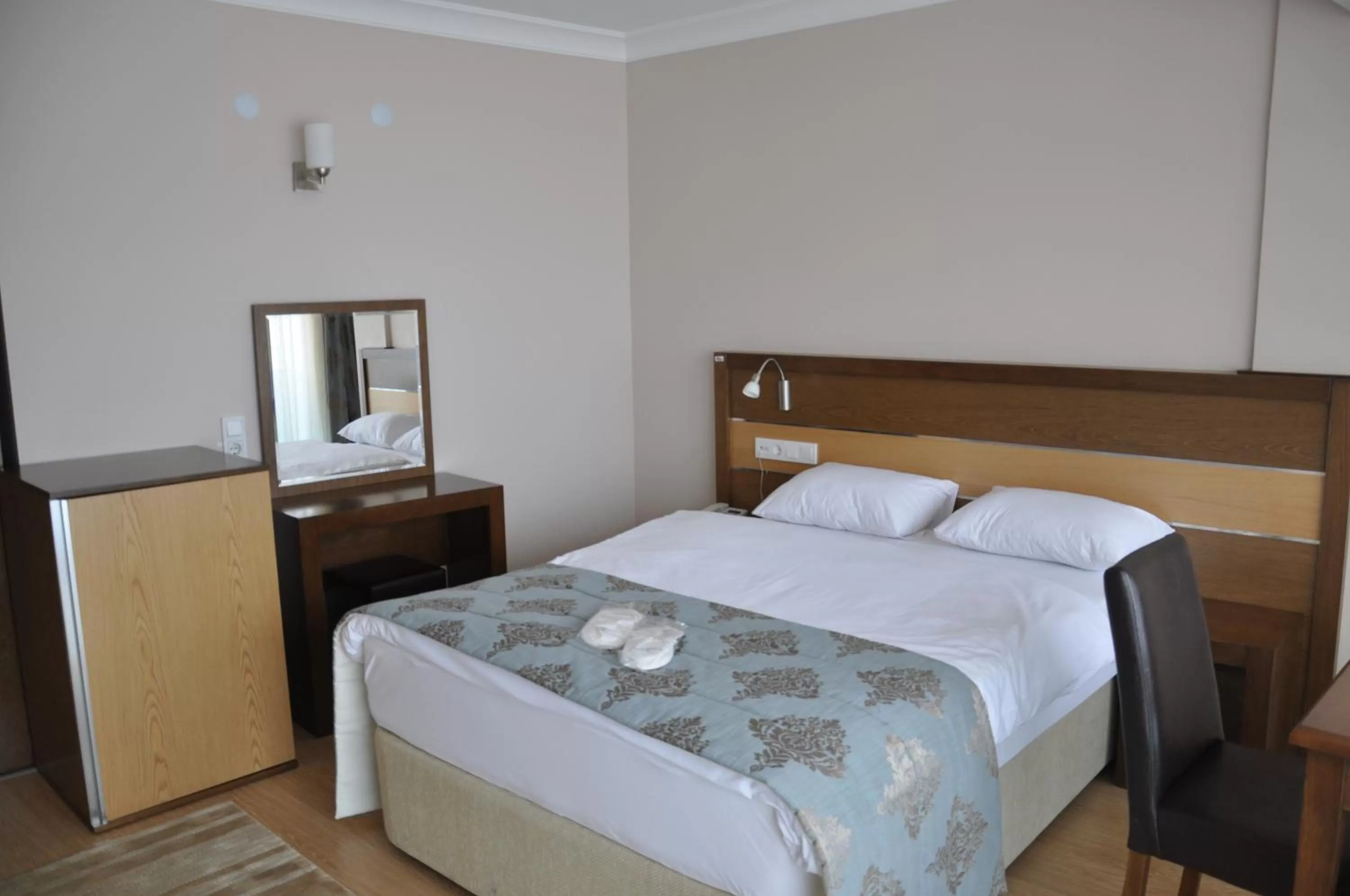 Photo of the whole room in Perla Hotel