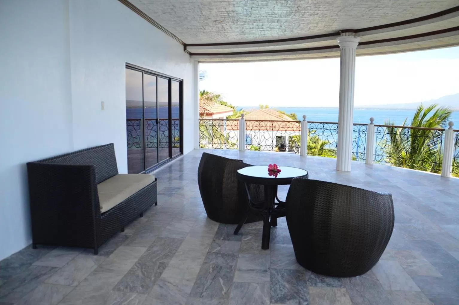 Balcony/Terrace in Eden Resort