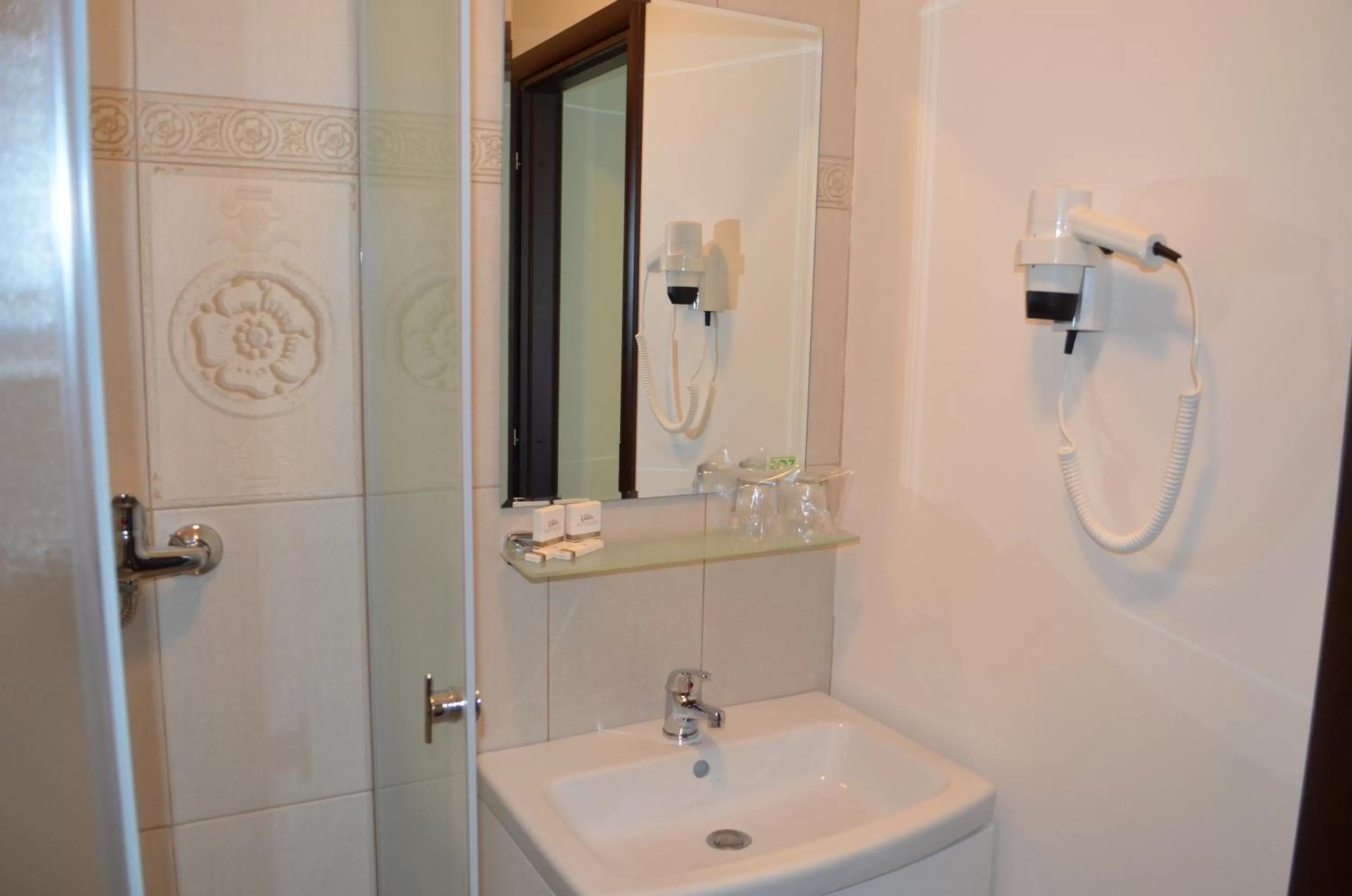 Bathroom in Vip Motel Restaurant