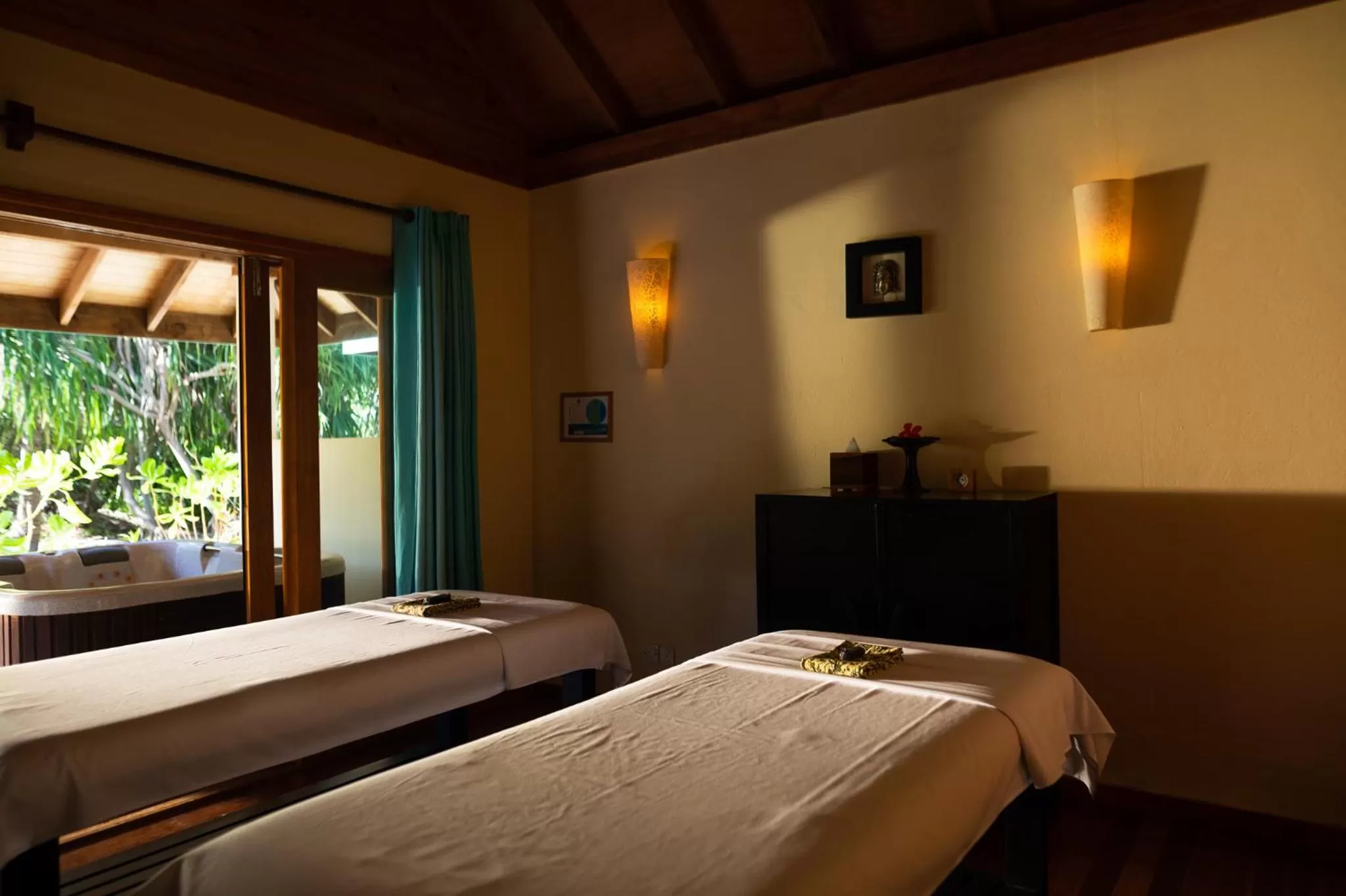 Spa and wellness centre/facilities, Bed in Canareef Resort Maldives