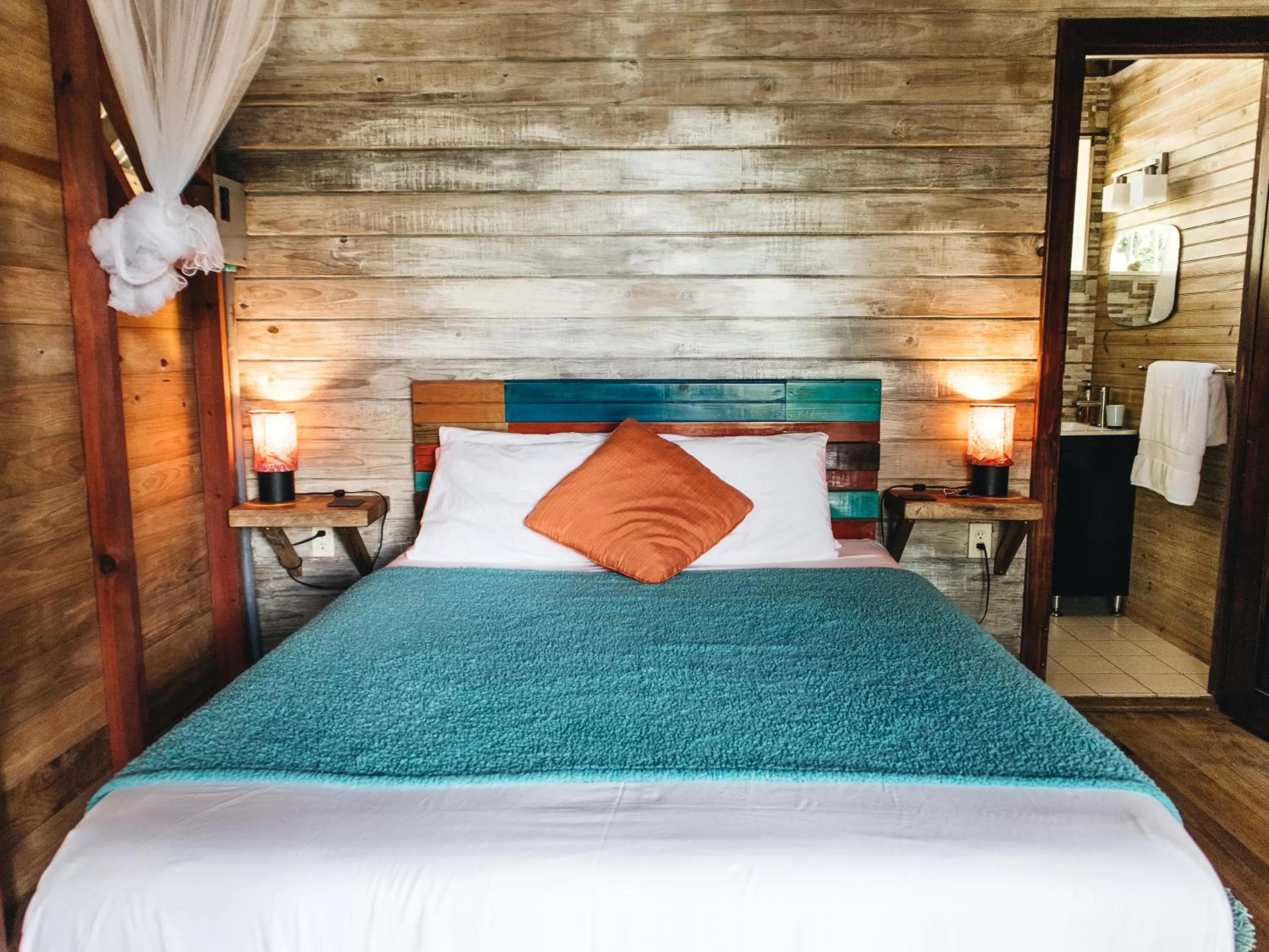 Bedroom, Bed in Surf Break at Paunch