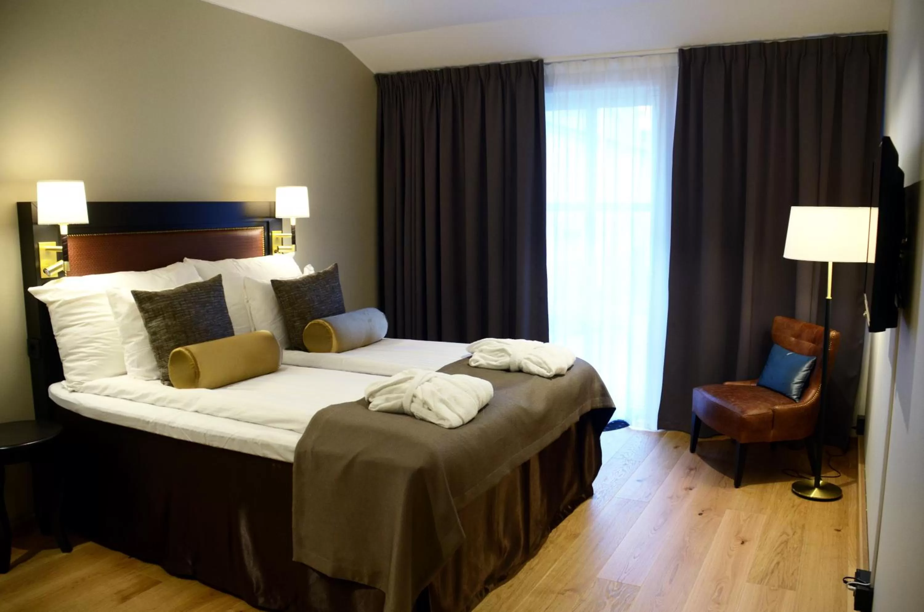 Bed in Home Hotel Bilan