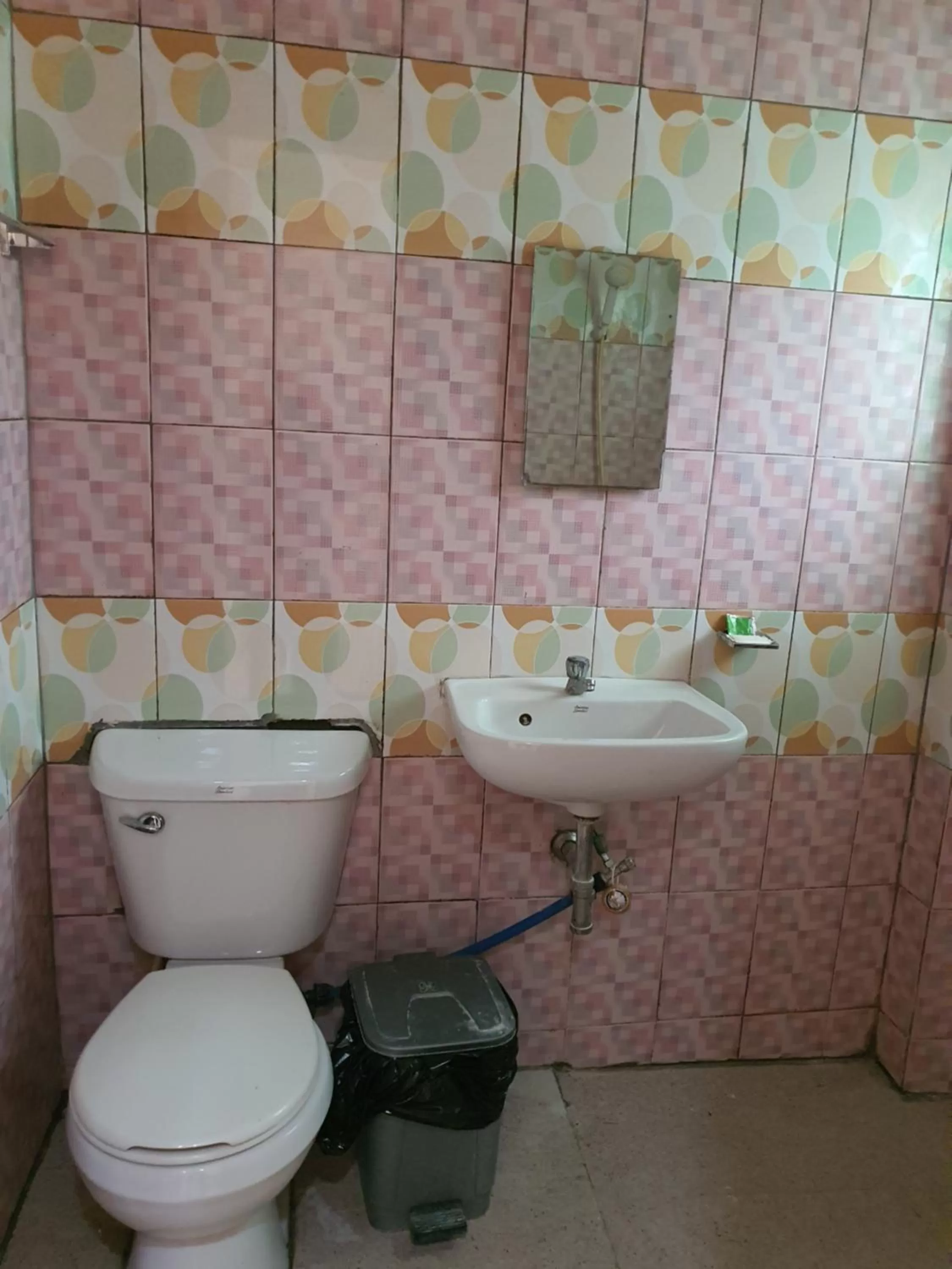 Toilet in Aosmec Square Hotel
