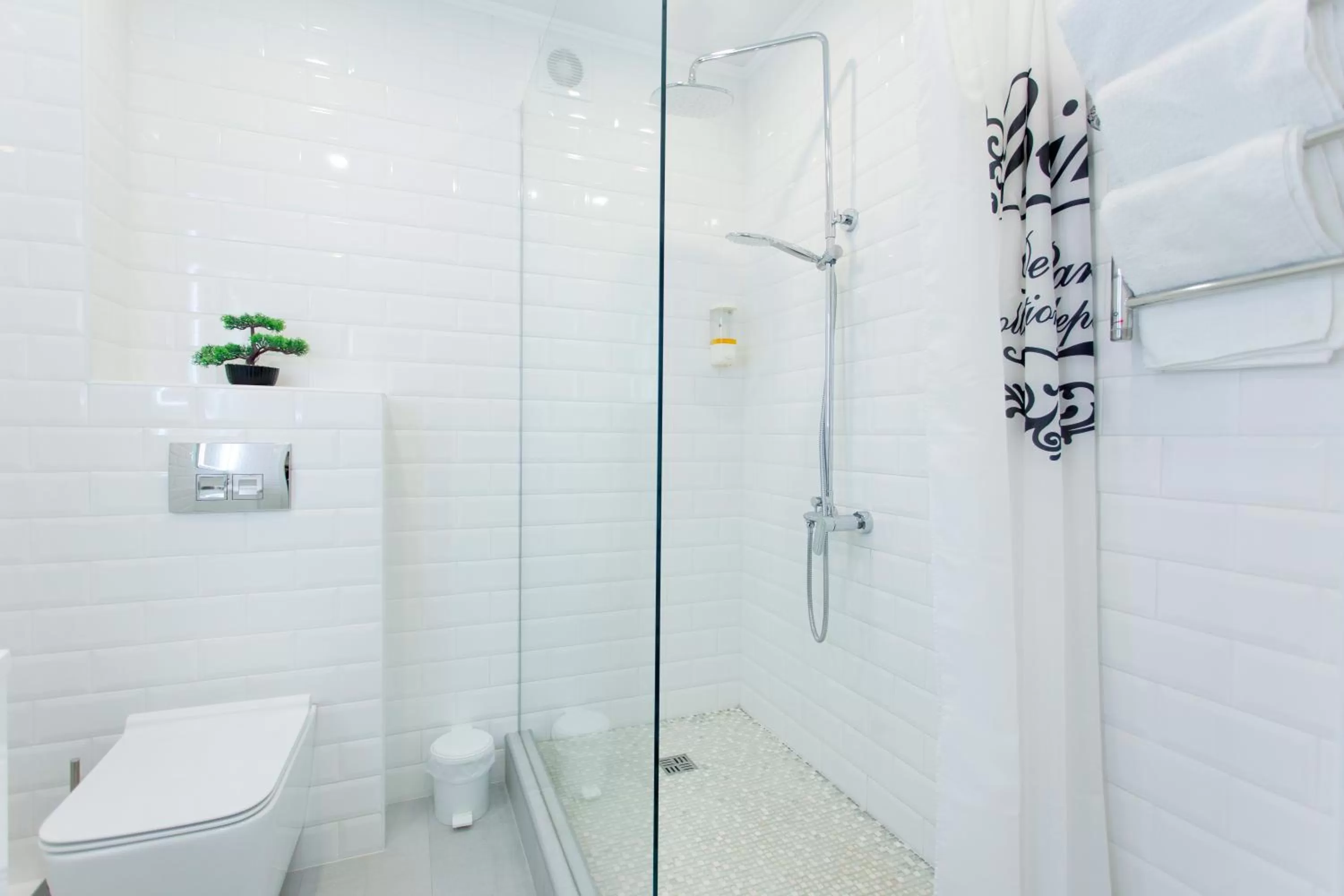 Bathroom in Apart-Hotel LAVINA з ДЖАКУЗІ