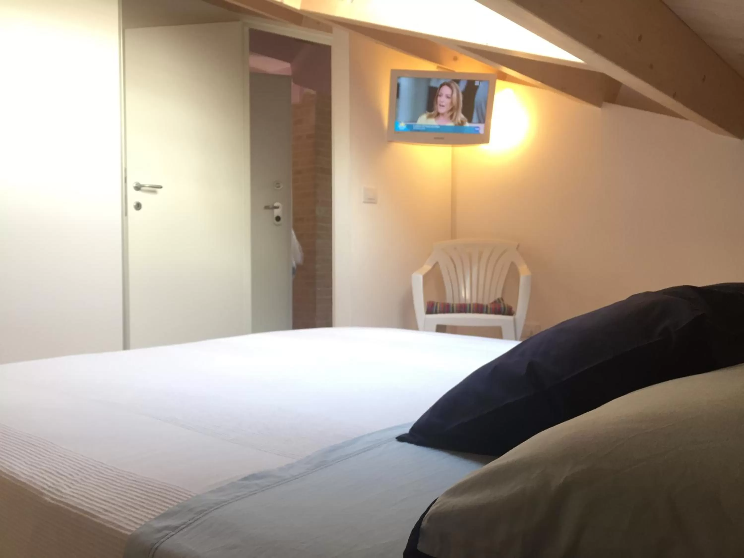 Decorative detail, Bed in Residence La Nave