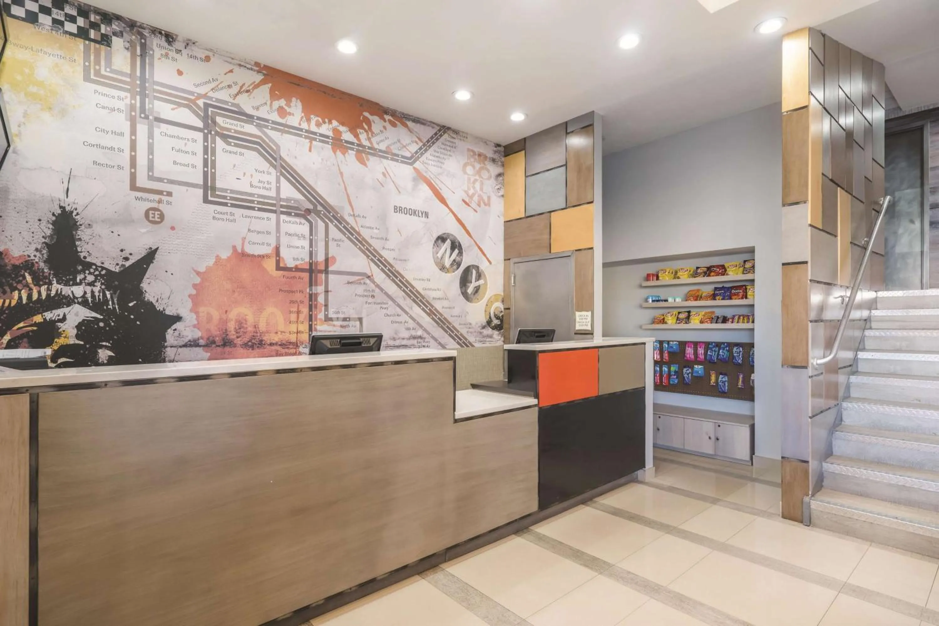 Lobby or reception in La Quinta by Wyndham Brooklyn Downtown