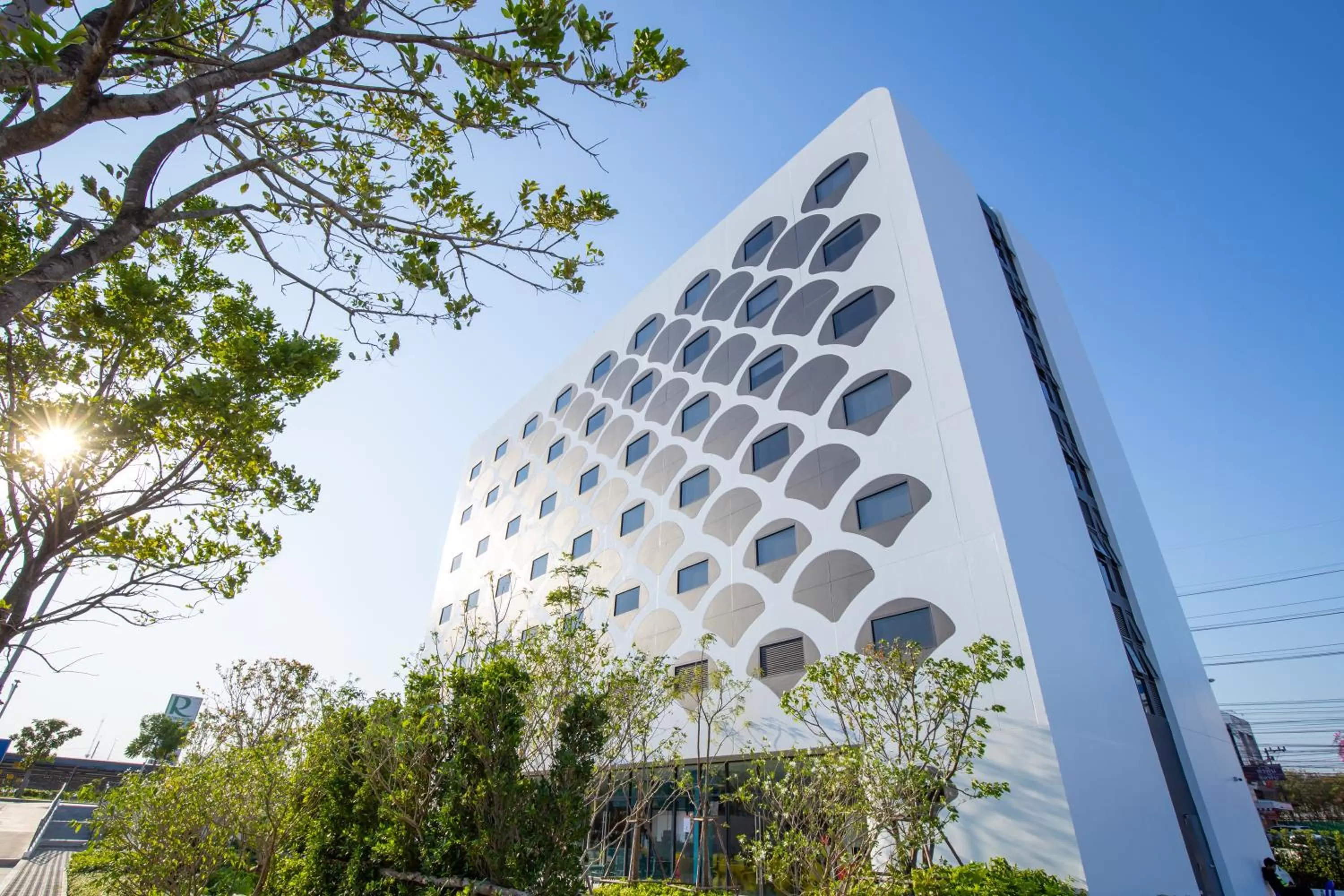 Property building in GO Hotel Bowin at Robinson Lifestyle Bowin