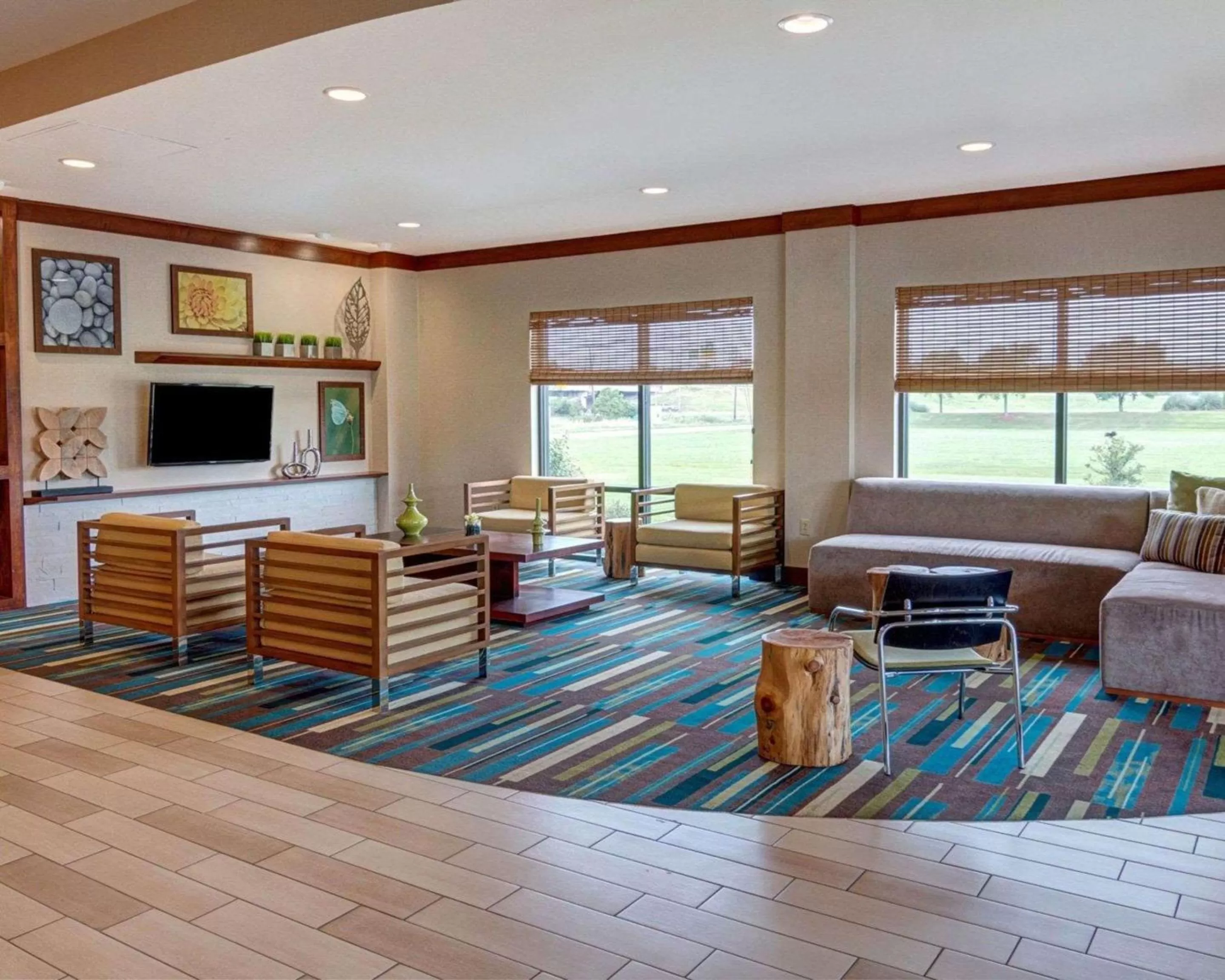 Lobby or reception in Comfort Suites Bossier City - Shreveport East