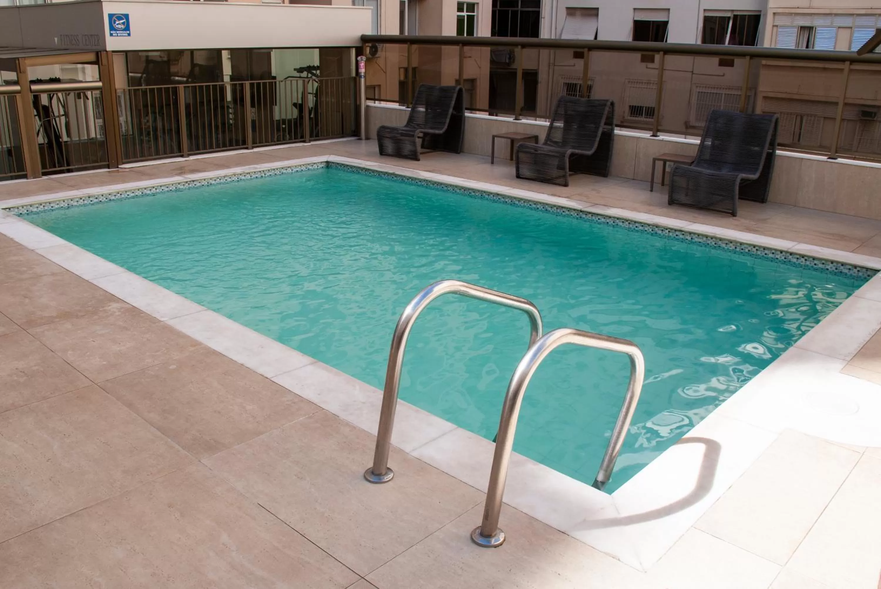 Swimming pool in Hotel Astoria Copacabana